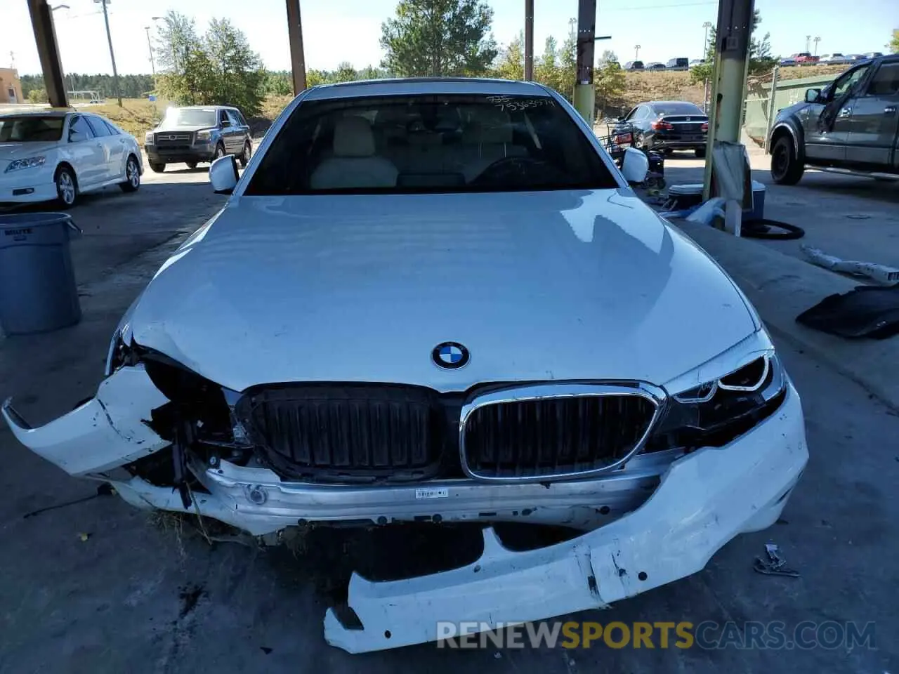 5 fotografías del automóvil dañado WBAJR3C09LWW63752 BMW 5 SERIES 2020