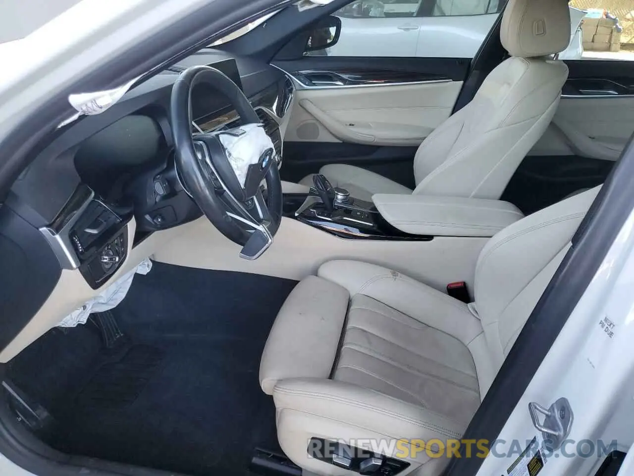 7 fotografías del automóvil dañado WBAJR3C09LWW63752 BMW 5 SERIES 2020