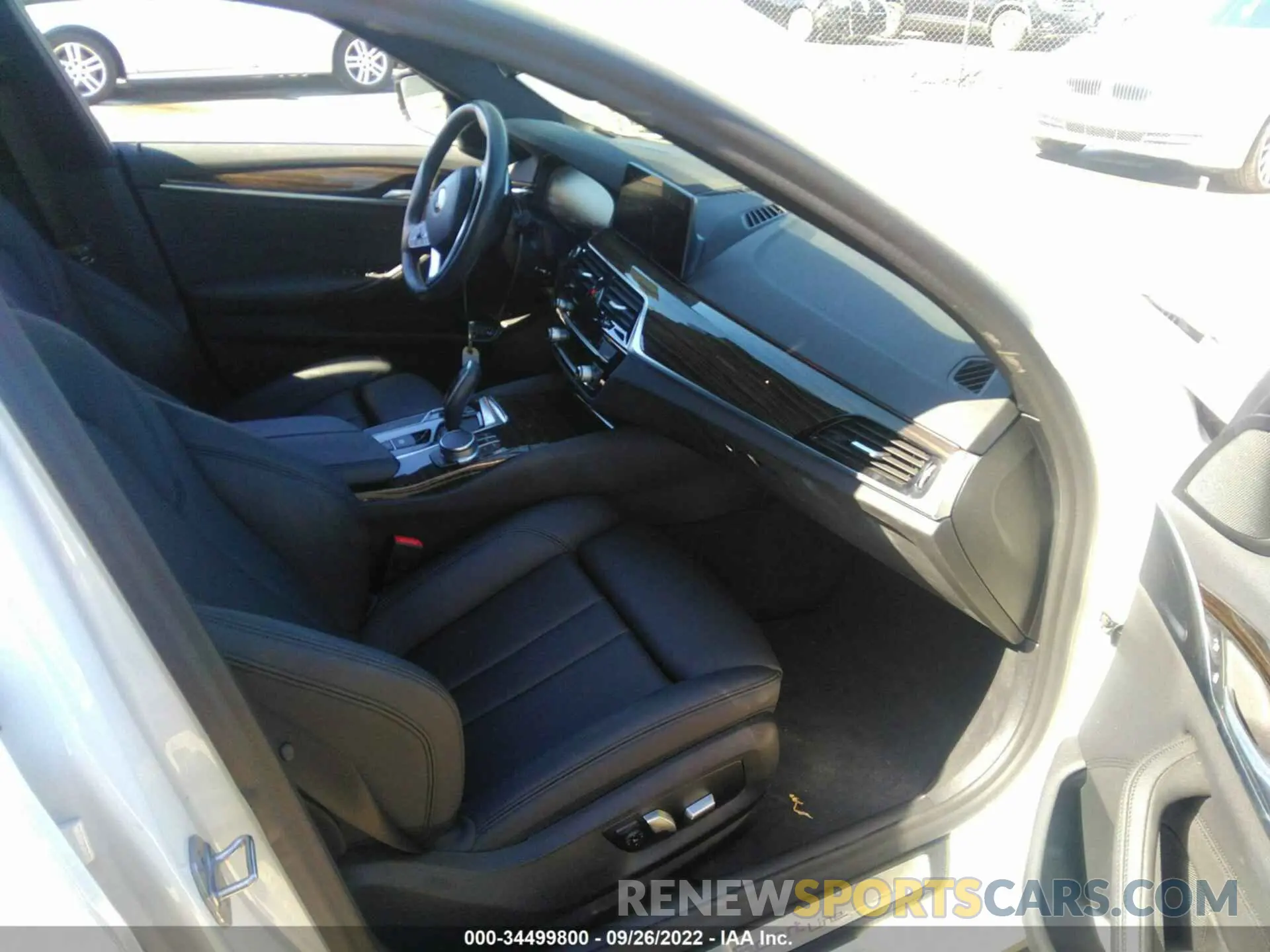 5 fotografías del automóvil dañado WBAJR3C09LWW73309 BMW 5 SERIES 2020