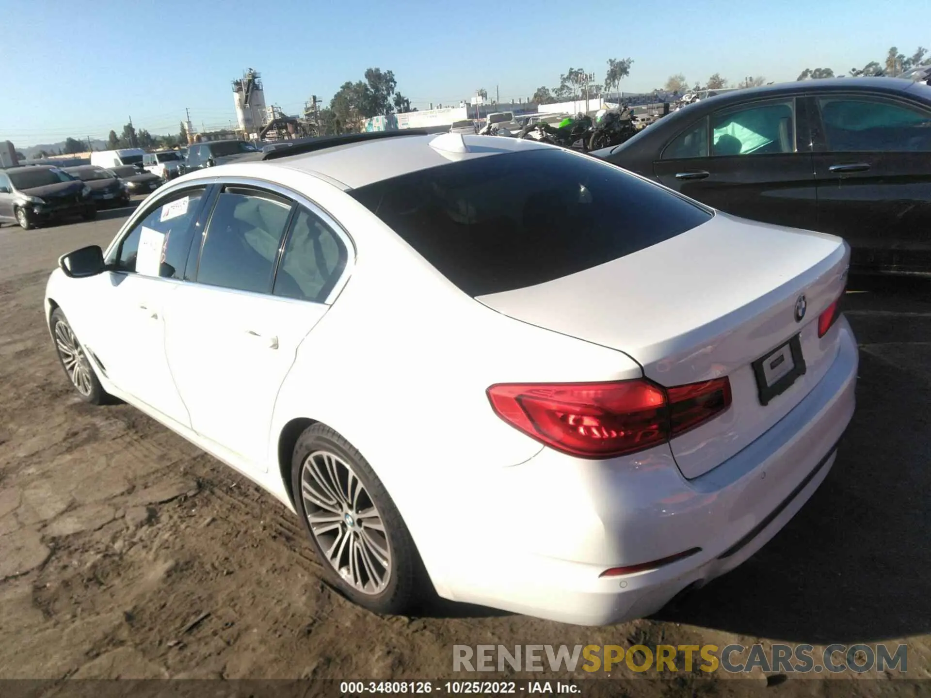 3 fotografías del automóvil dañado WBAJR3C09LWW76887 BMW 5 SERIES 2020