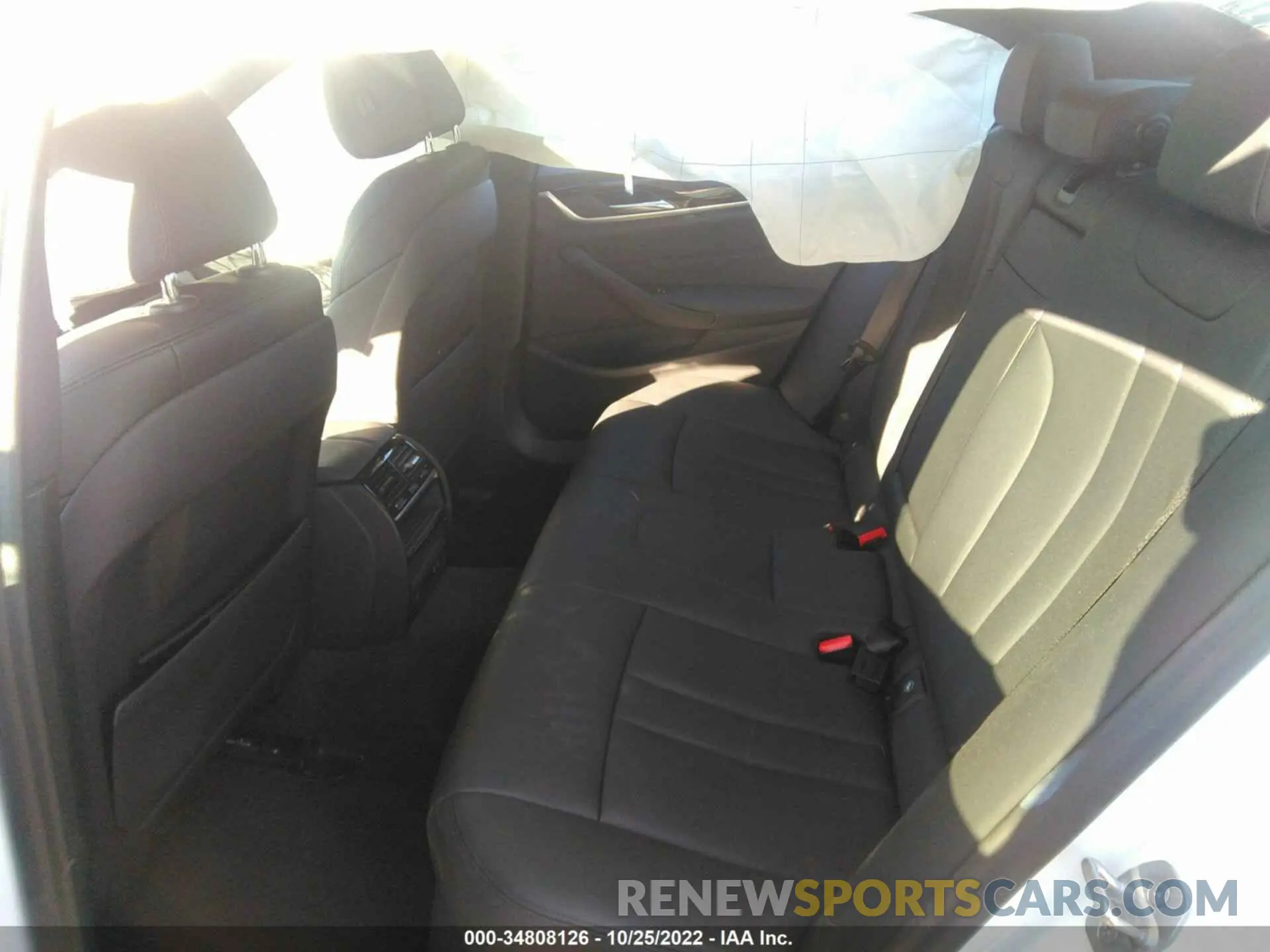 8 fotografías del automóvil dañado WBAJR3C09LWW76887 BMW 5 SERIES 2020
