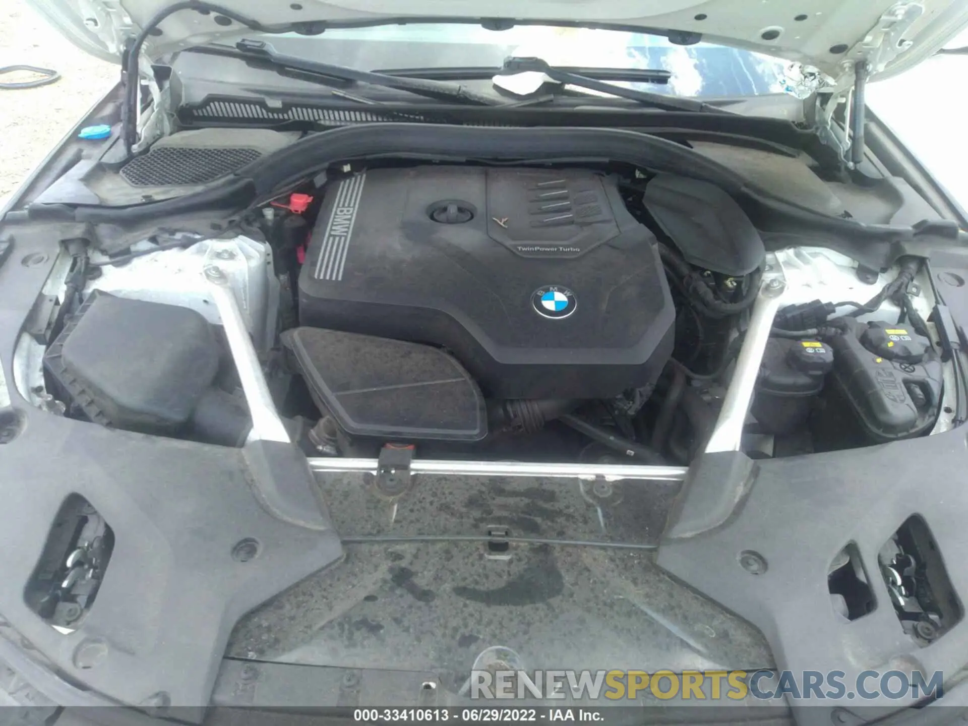 10 fotografías del automóvil dañado WBAJR3C0XLWW59063 BMW 5 SERIES 2020