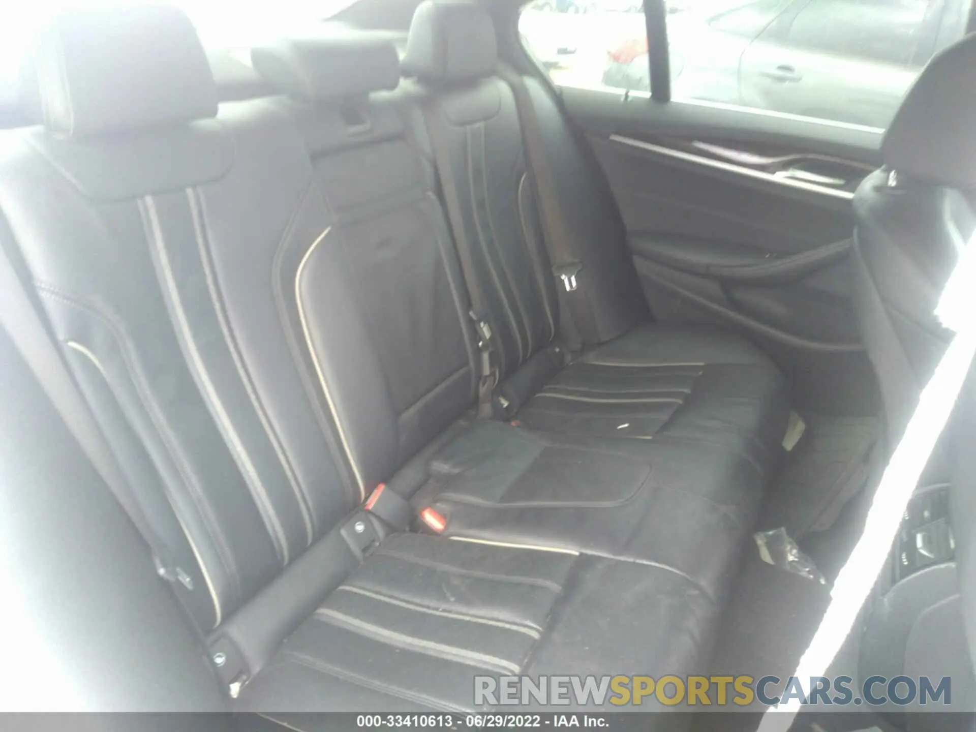 8 fotografías del automóvil dañado WBAJR3C0XLWW59063 BMW 5 SERIES 2020