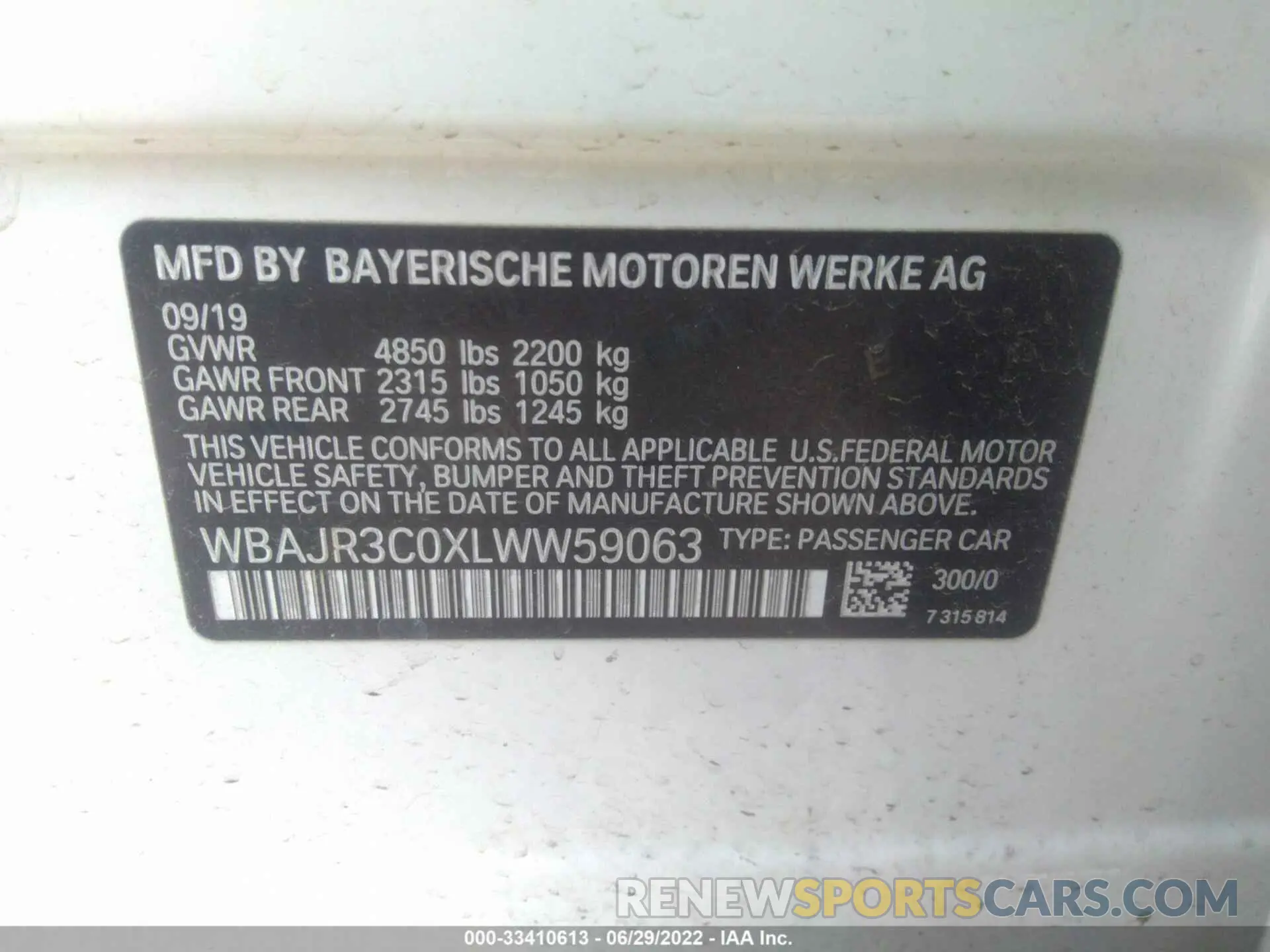 9 fotografías del automóvil dañado WBAJR3C0XLWW59063 BMW 5 SERIES 2020
