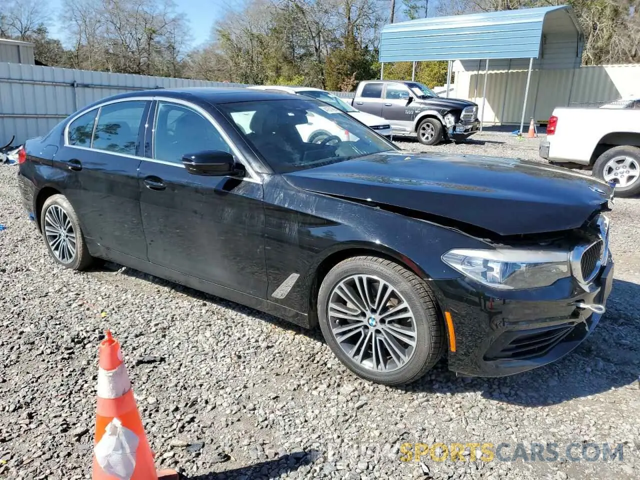 4 fotografías del automóvil dañado WBAJR7C00LWW65414 BMW 5 SERIES 2020