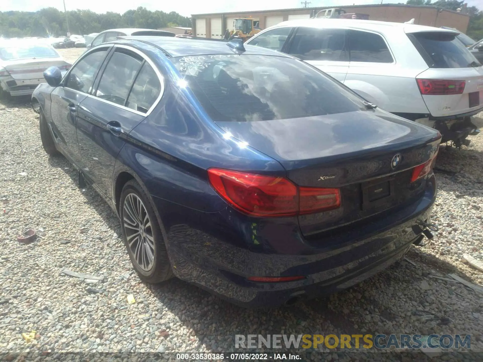 3 fotografías del automóvil dañado WBAJR7C02LCE19095 BMW 5 SERIES 2020