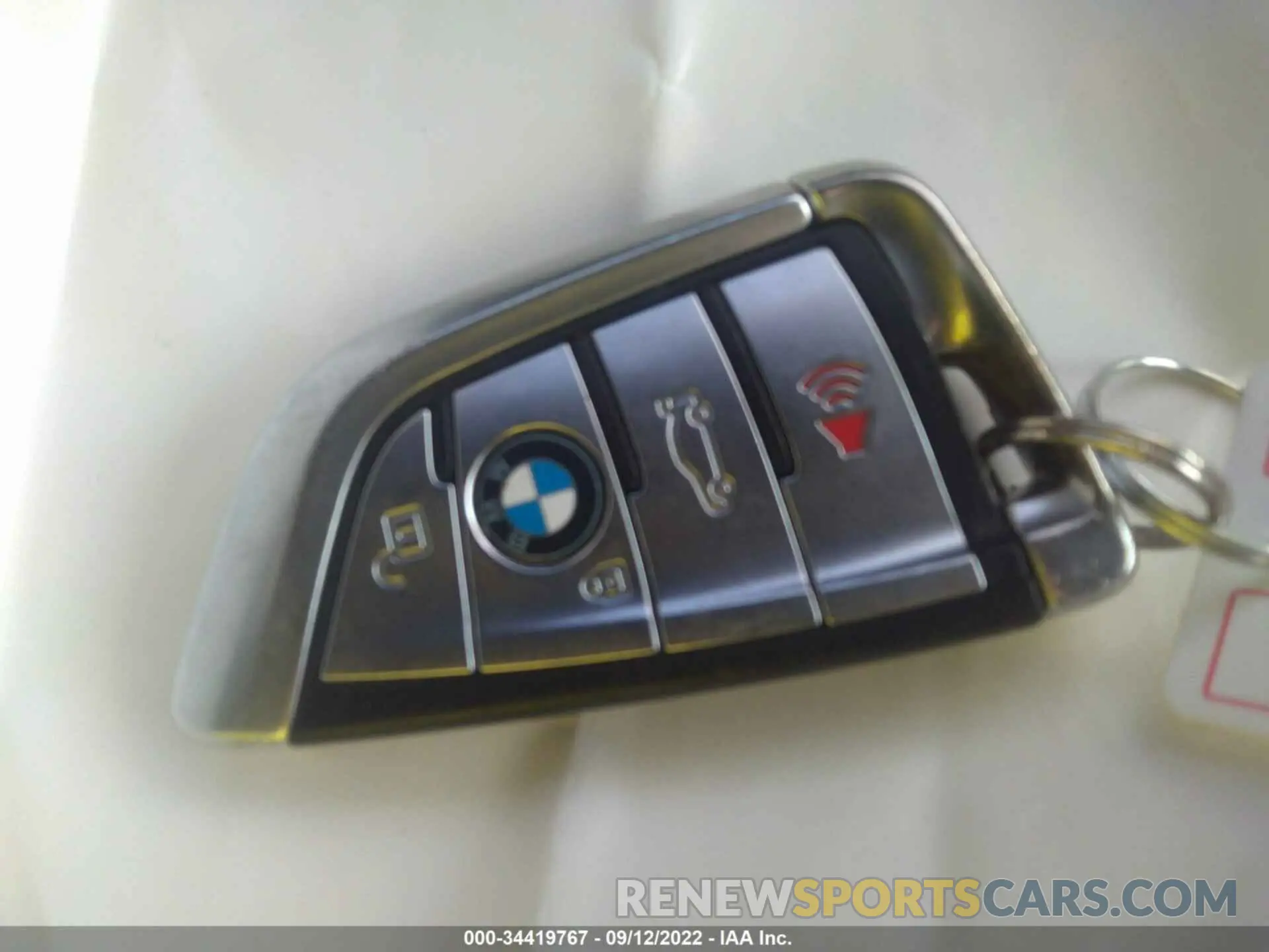 11 fotografías del automóvil dañado WBAJR7C02LWW64605 BMW 5 SERIES 2020