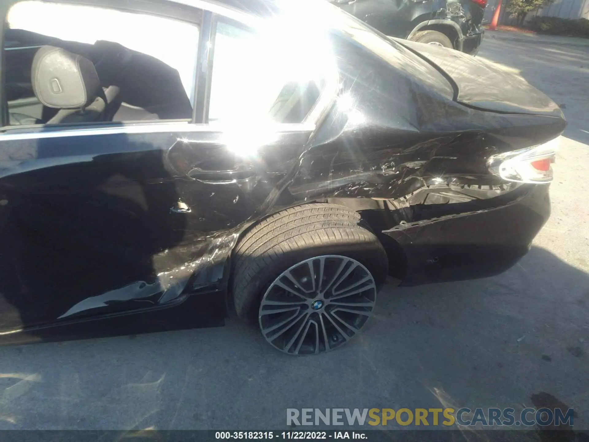 6 fotografías del automóvil dañado WBAJR7C02LWW65012 BMW 5 SERIES 2020