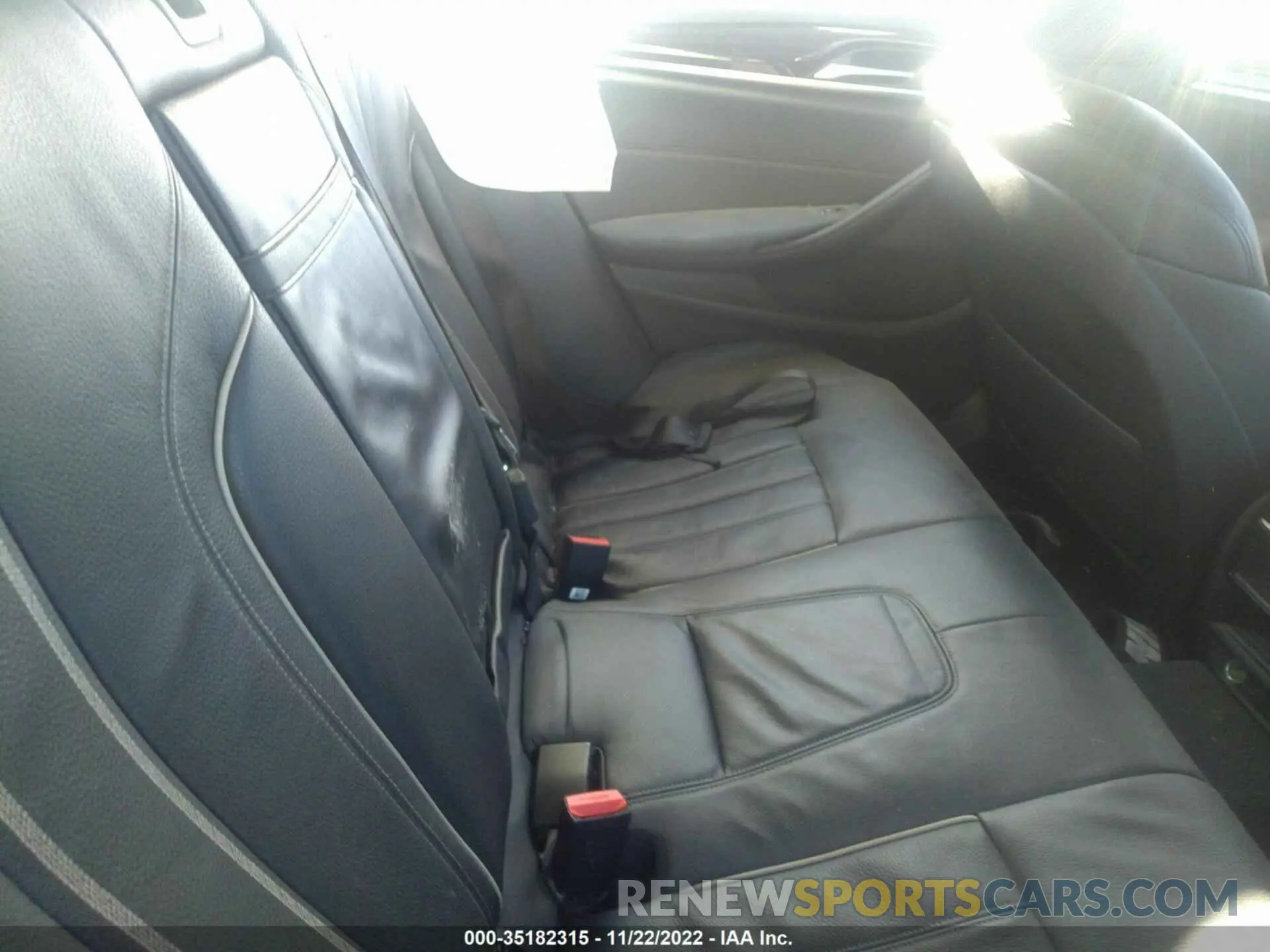 8 fotografías del automóvil dañado WBAJR7C02LWW65012 BMW 5 SERIES 2020