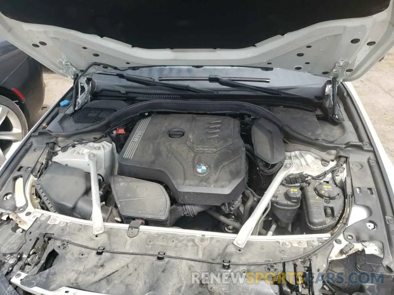 7 fotografías del automóvil dañado WBAJR7C02LWW77323 BMW 5 SERIES 2020