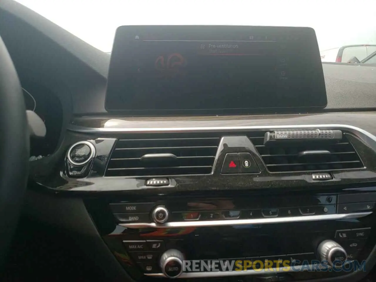 9 fotografías del automóvil dañado WBAJR7C02LWW77323 BMW 5 SERIES 2020