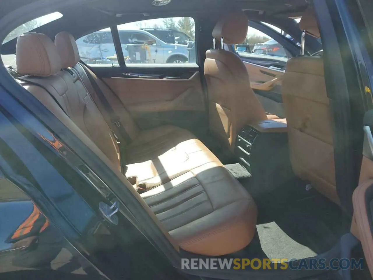 10 fotografías del automóvil dañado WBAJR7C03LCD68805 BMW 5 SERIES 2020