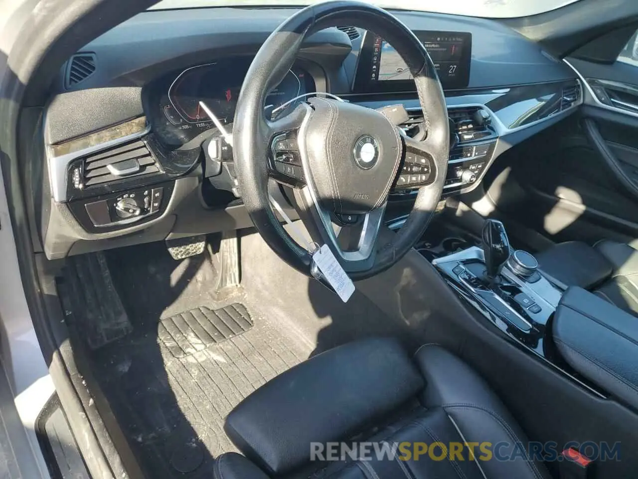 8 fotografías del automóvil dañado WBAJR7C03LWW79274 BMW 5 SERIES 2020