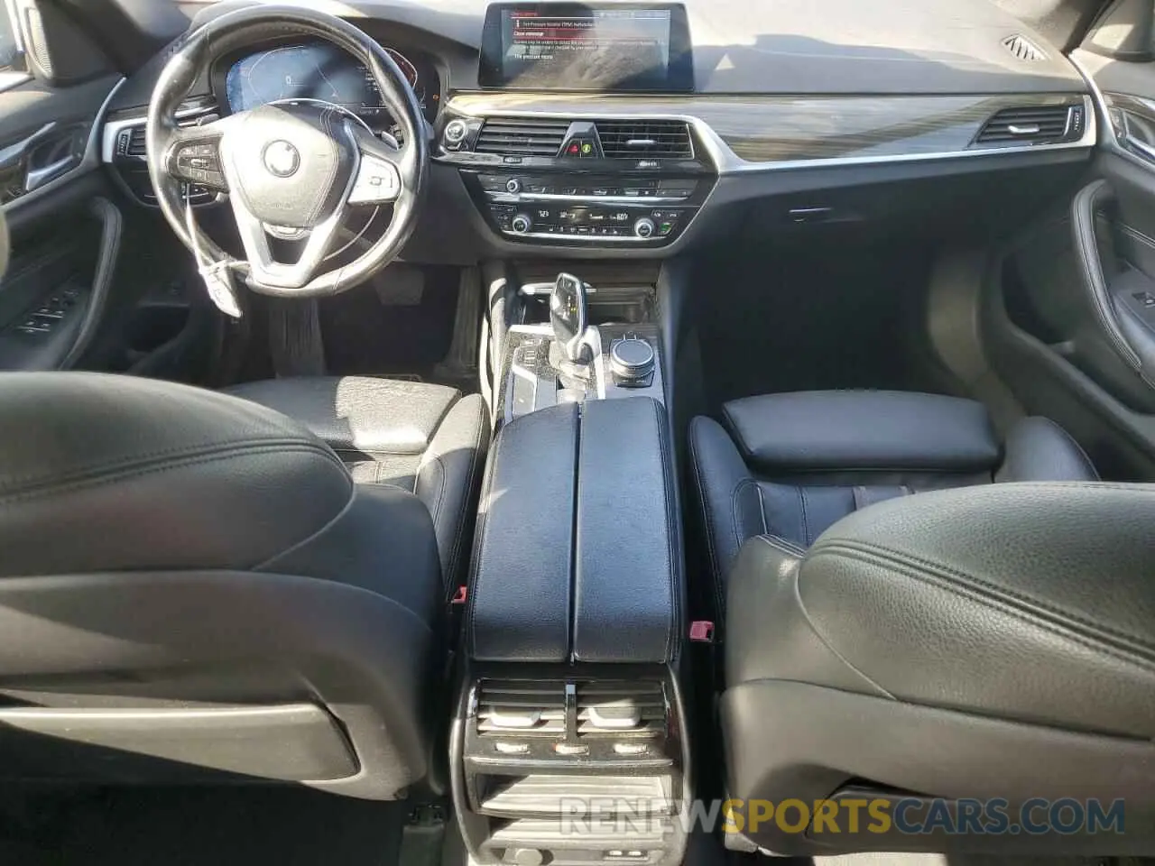 8 fotografías del automóvil dañado WBAJR7C04LWW64640 BMW 5 SERIES 2020