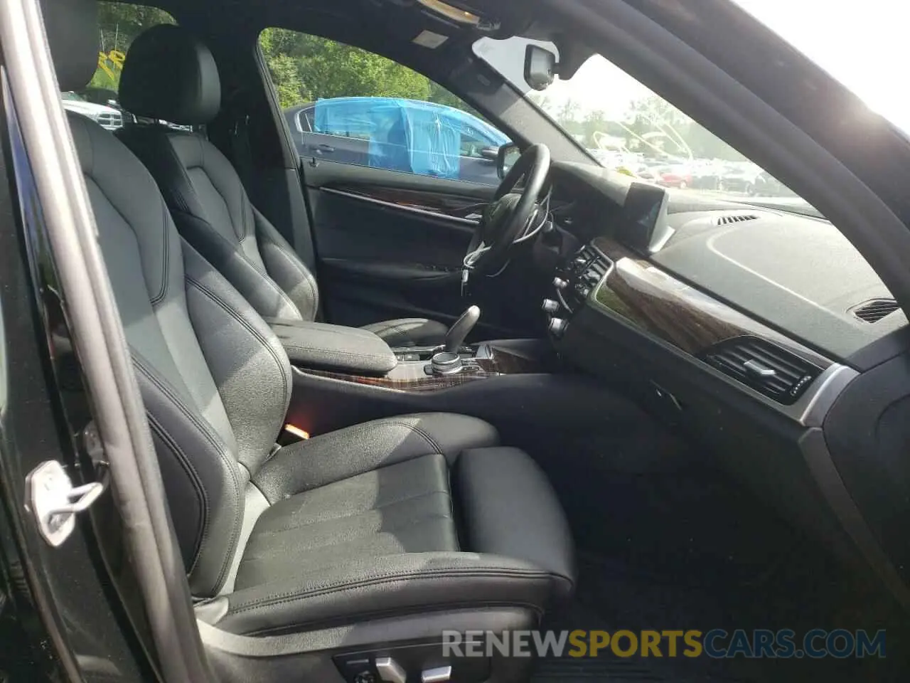 5 fotografías del automóvil dañado WBAJR7C04LWW74858 BMW 5 SERIES 2020