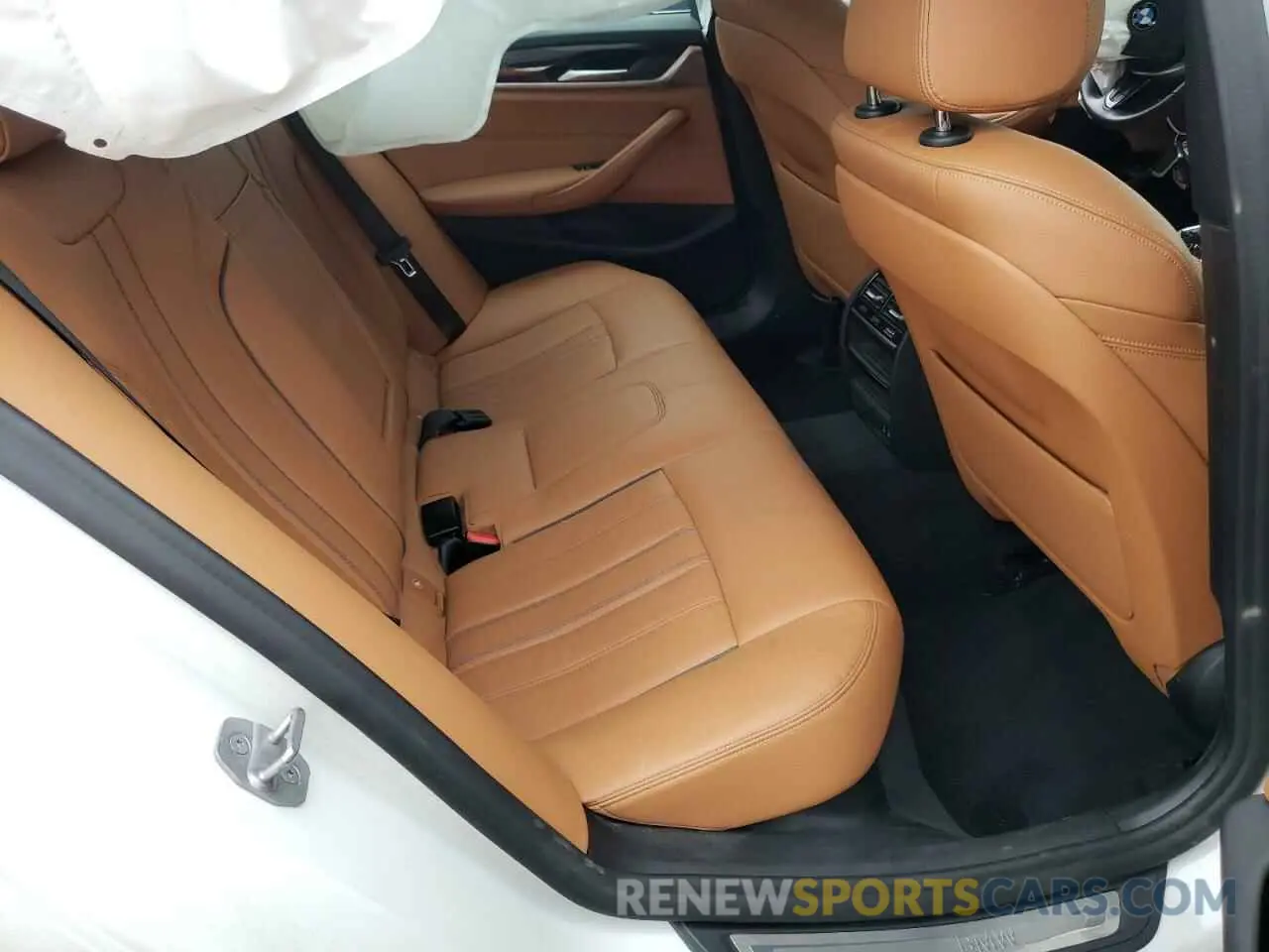 6 fotografías del automóvil dañado WBAJR7C05LWW79521 BMW 5 SERIES 2020