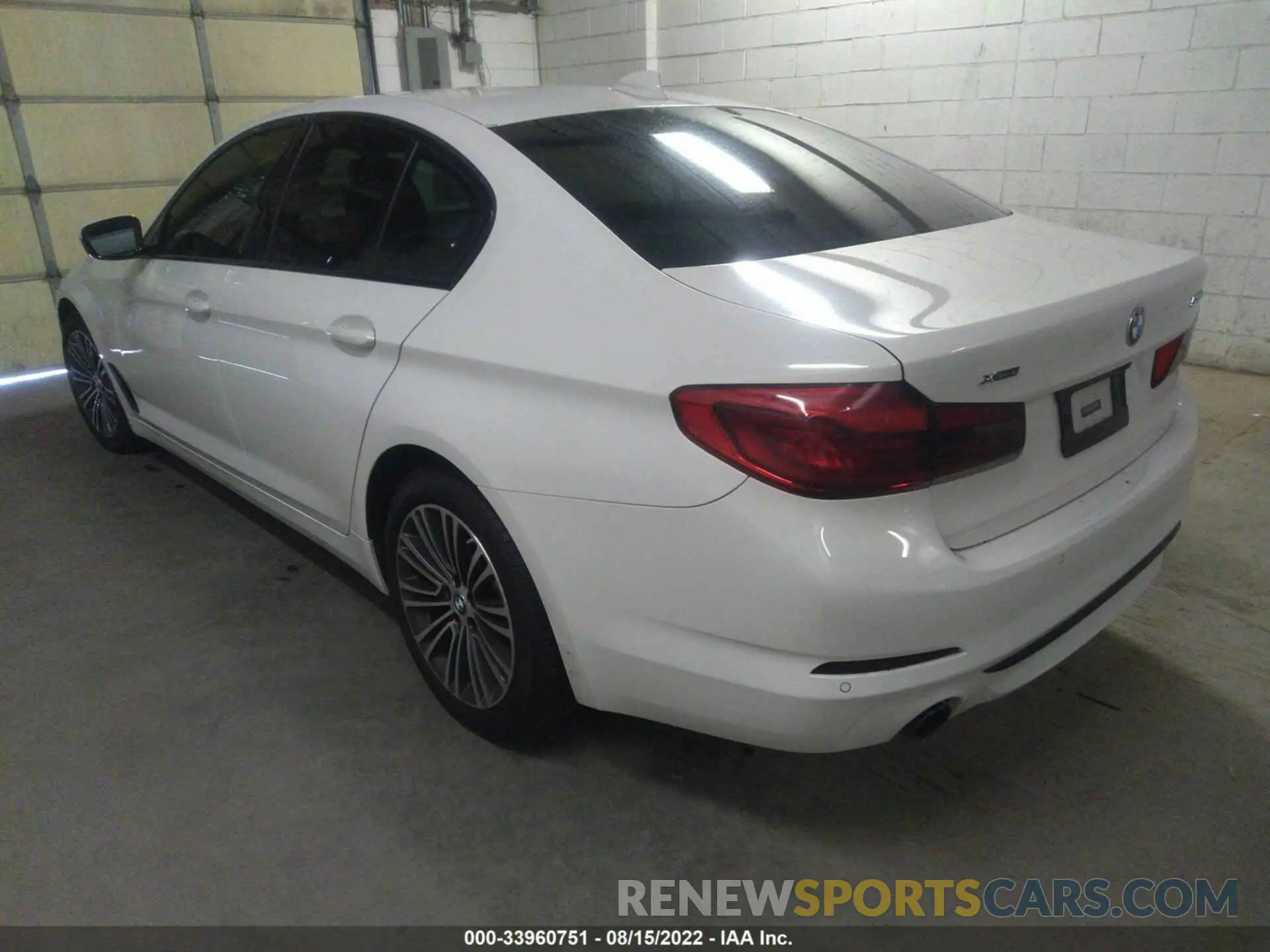 3 fotografías del automóvil dañado WBAJR7C06LWW60587 BMW 5 SERIES 2020