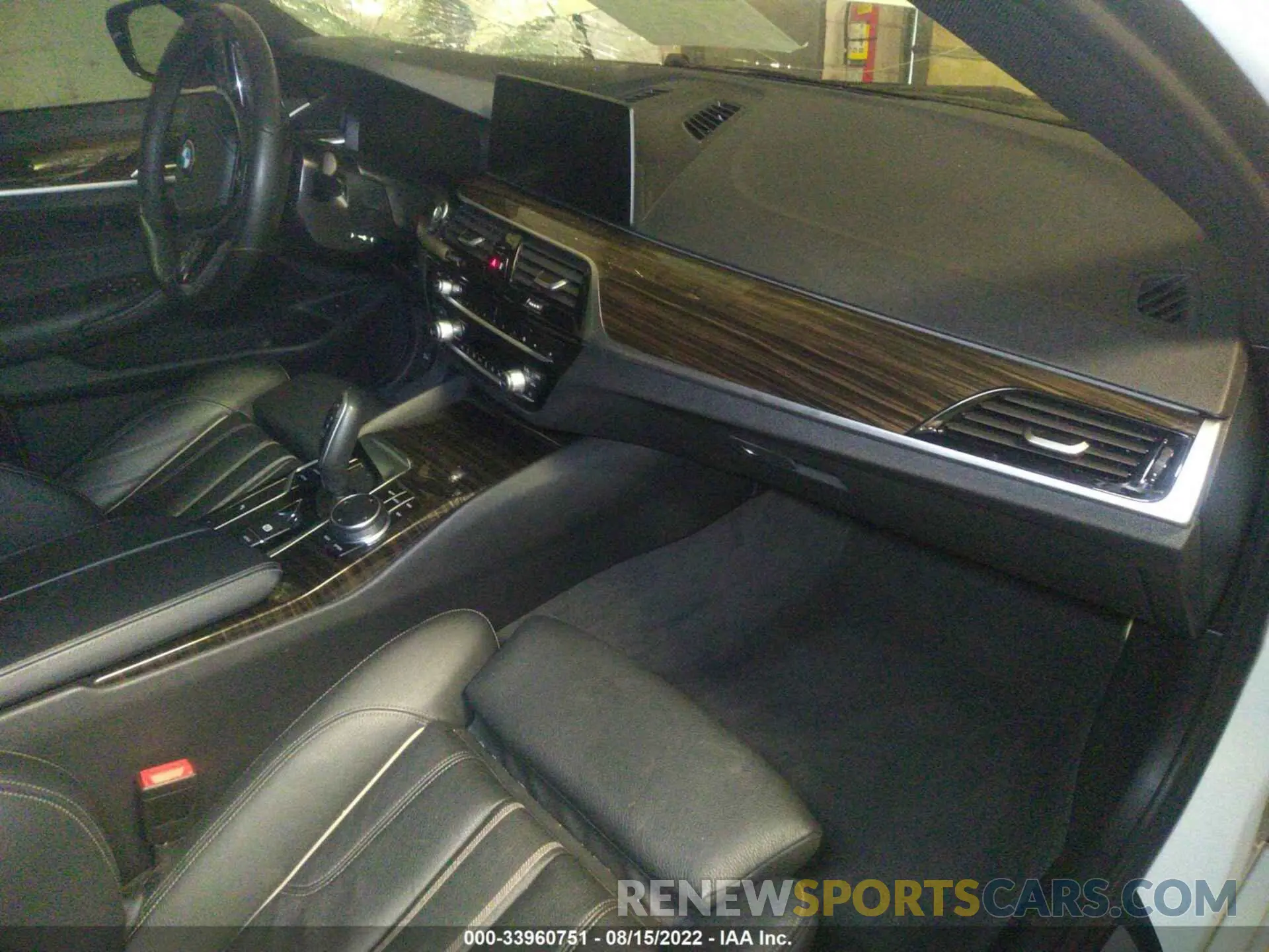 5 fotografías del automóvil dañado WBAJR7C06LWW60587 BMW 5 SERIES 2020