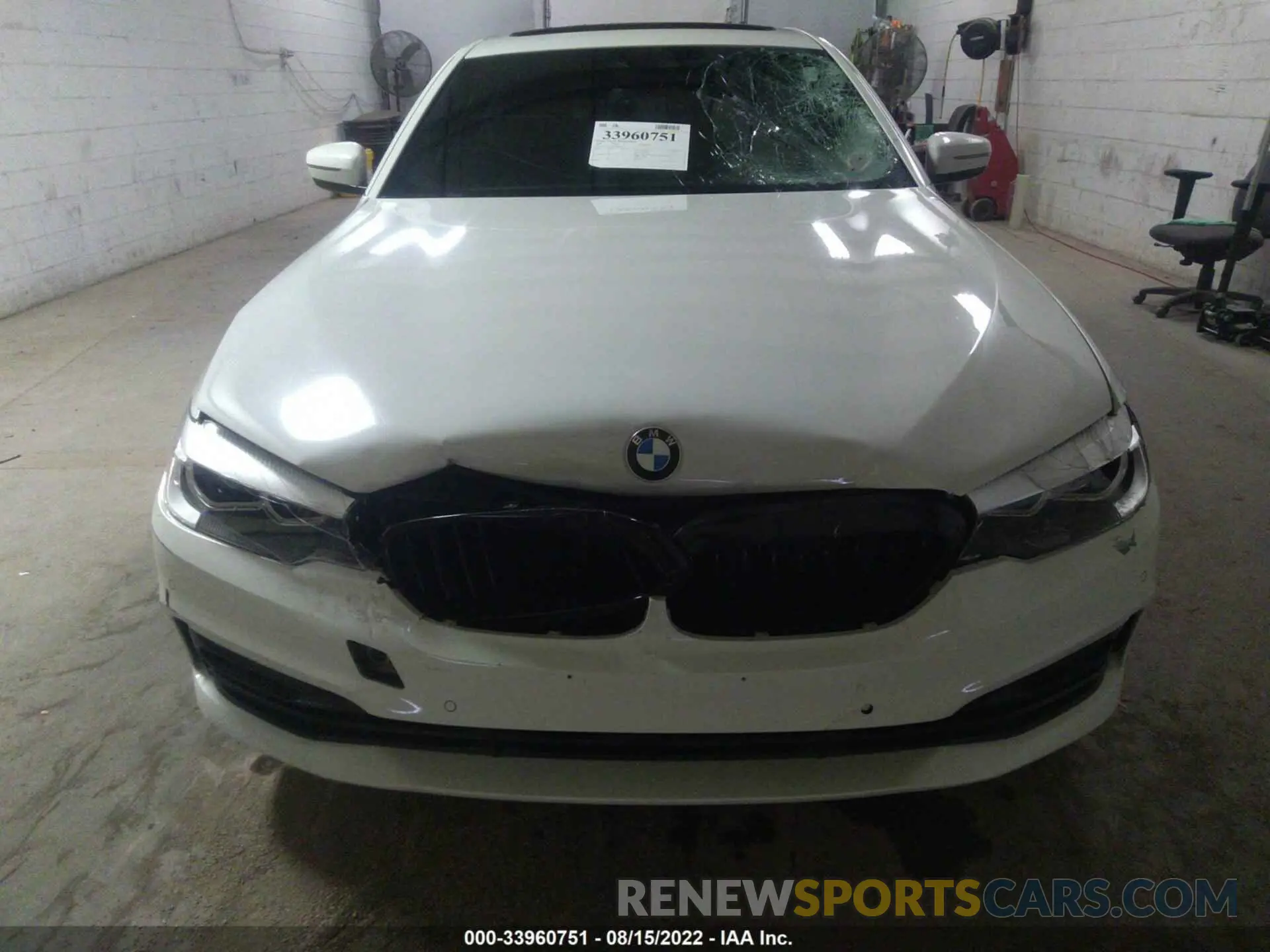 6 fotografías del automóvil dañado WBAJR7C06LWW60587 BMW 5 SERIES 2020