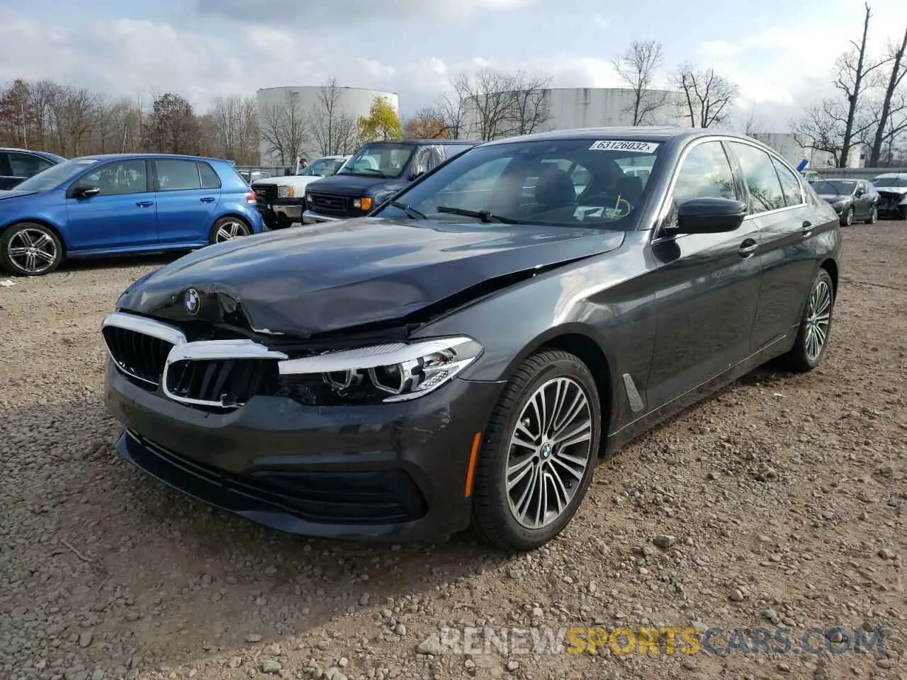 2 fotografías del automóvil dañado WBAJR7C06LWW61402 BMW 5 SERIES 2020