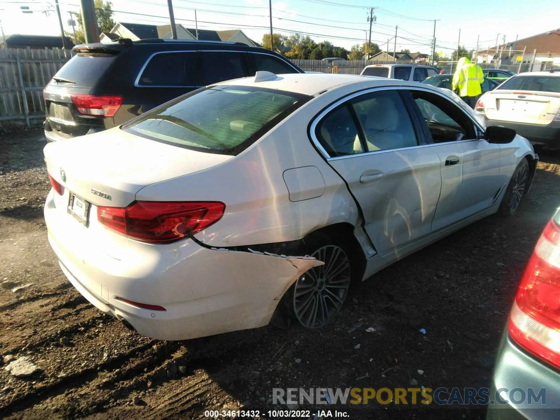 4 fotografías del automóvil dañado WBAJR7C06LWW62906 BMW 5 SERIES 2020