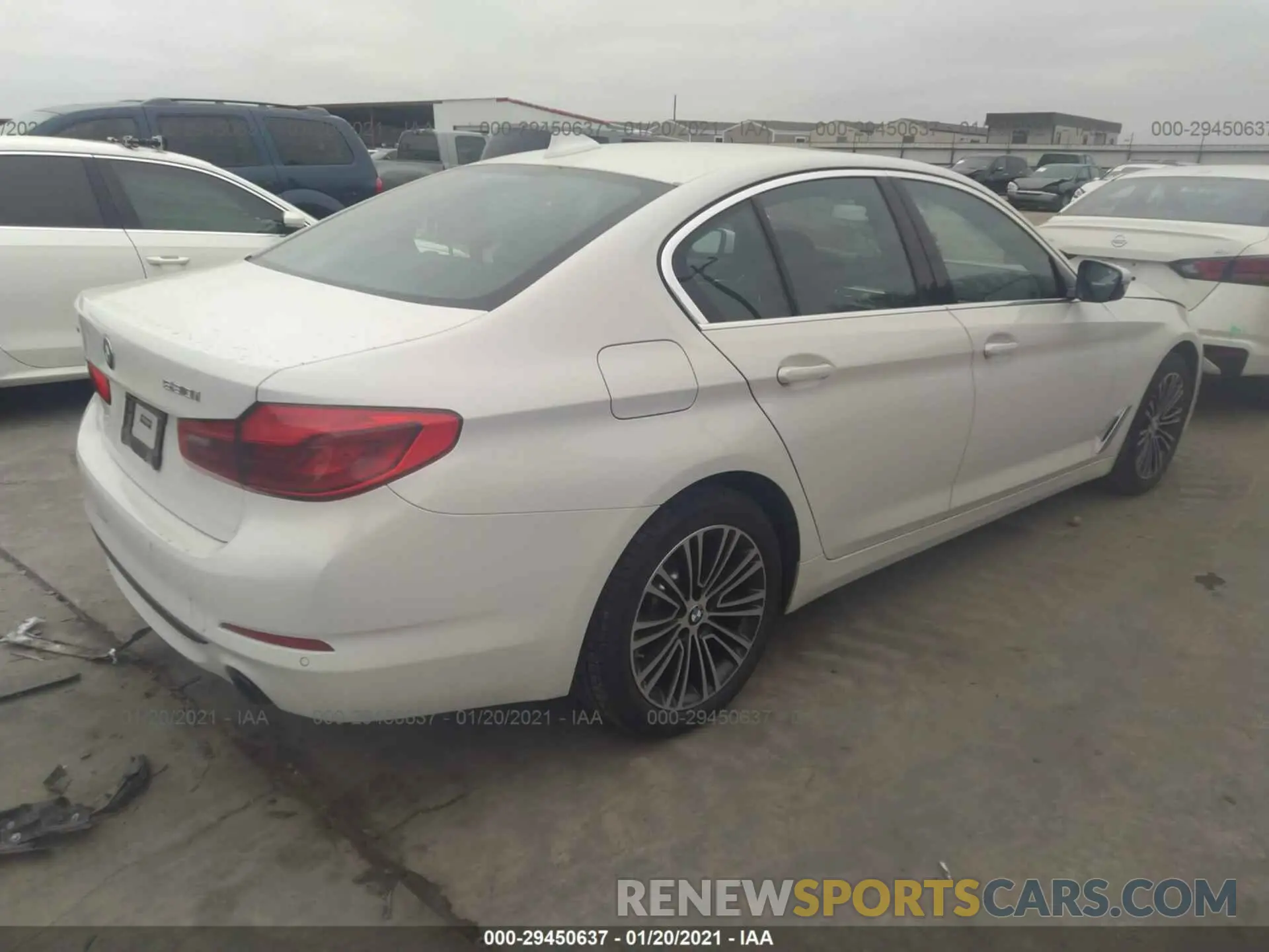 4 fotografías del automóvil dañado WBAJR7C07LWW60825 BMW 5 SERIES 2020