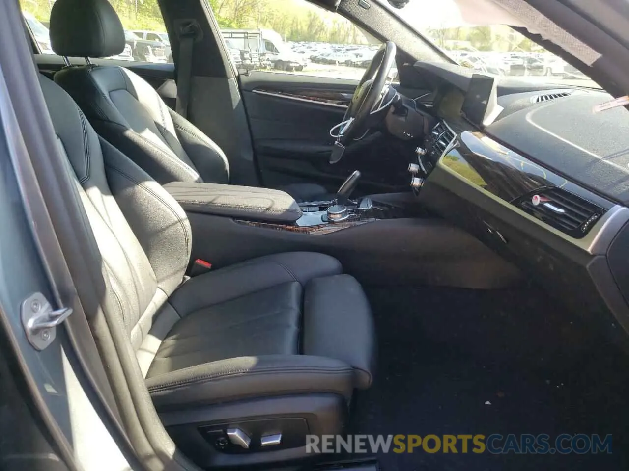 5 fotografías del automóvil dañado WBAJR7C08LCE07033 BMW 5 SERIES 2020