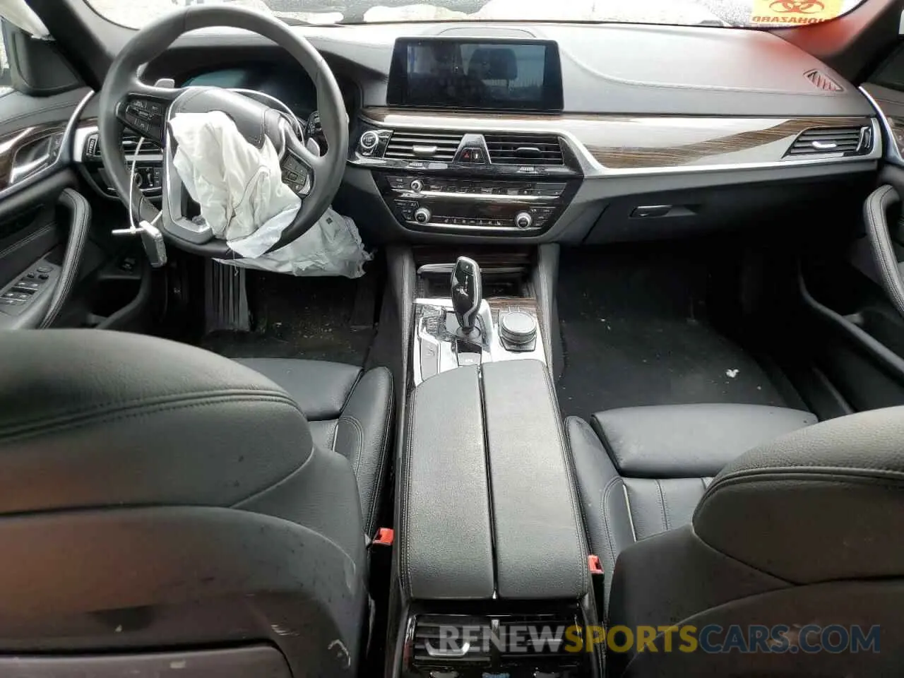 8 fotografías del automóvil dañado WBAJR7C08LCE56894 BMW 5 SERIES 2020