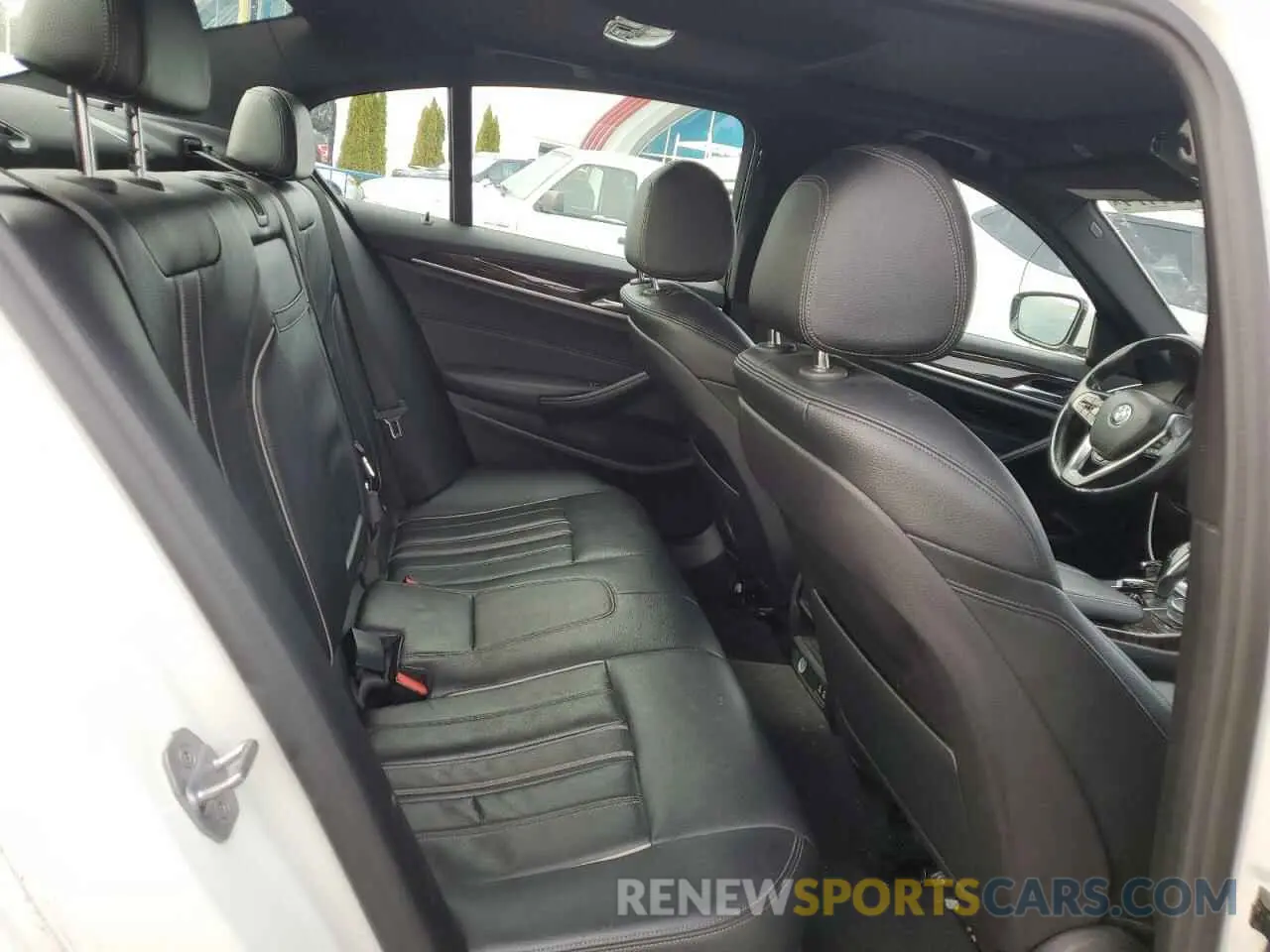 10 fotografías del automóvil dañado WBAJR7C09LWW64858 BMW 5 SERIES 2020