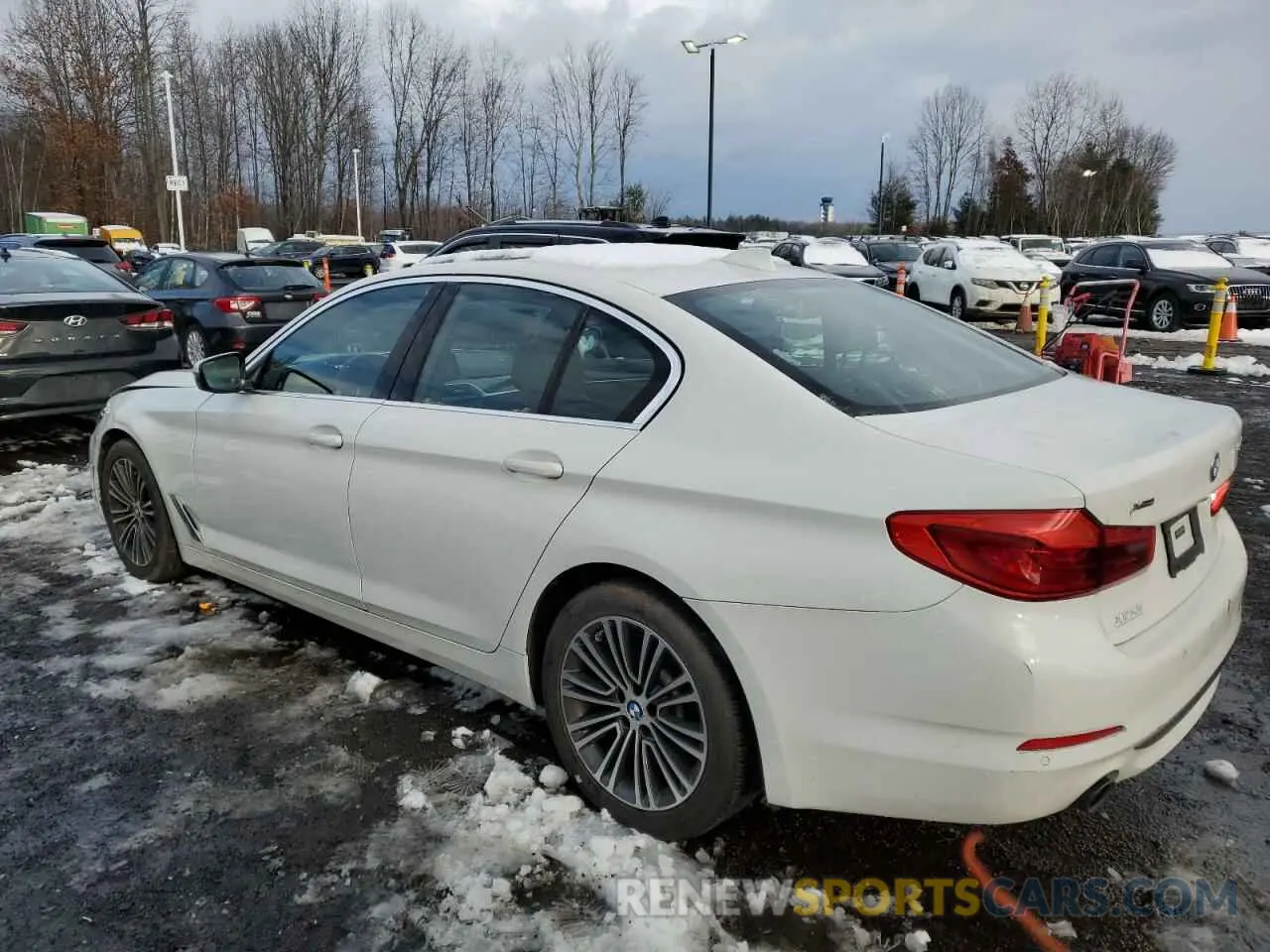 2 fotografías del automóvil dañado WBAJR7C09LWW64858 BMW 5 SERIES 2020