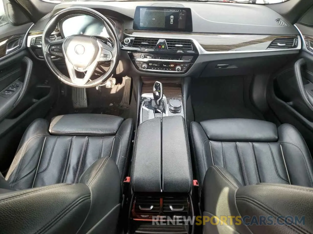 8 fotografías del automóvil dañado WBAJR7C09LWW64858 BMW 5 SERIES 2020