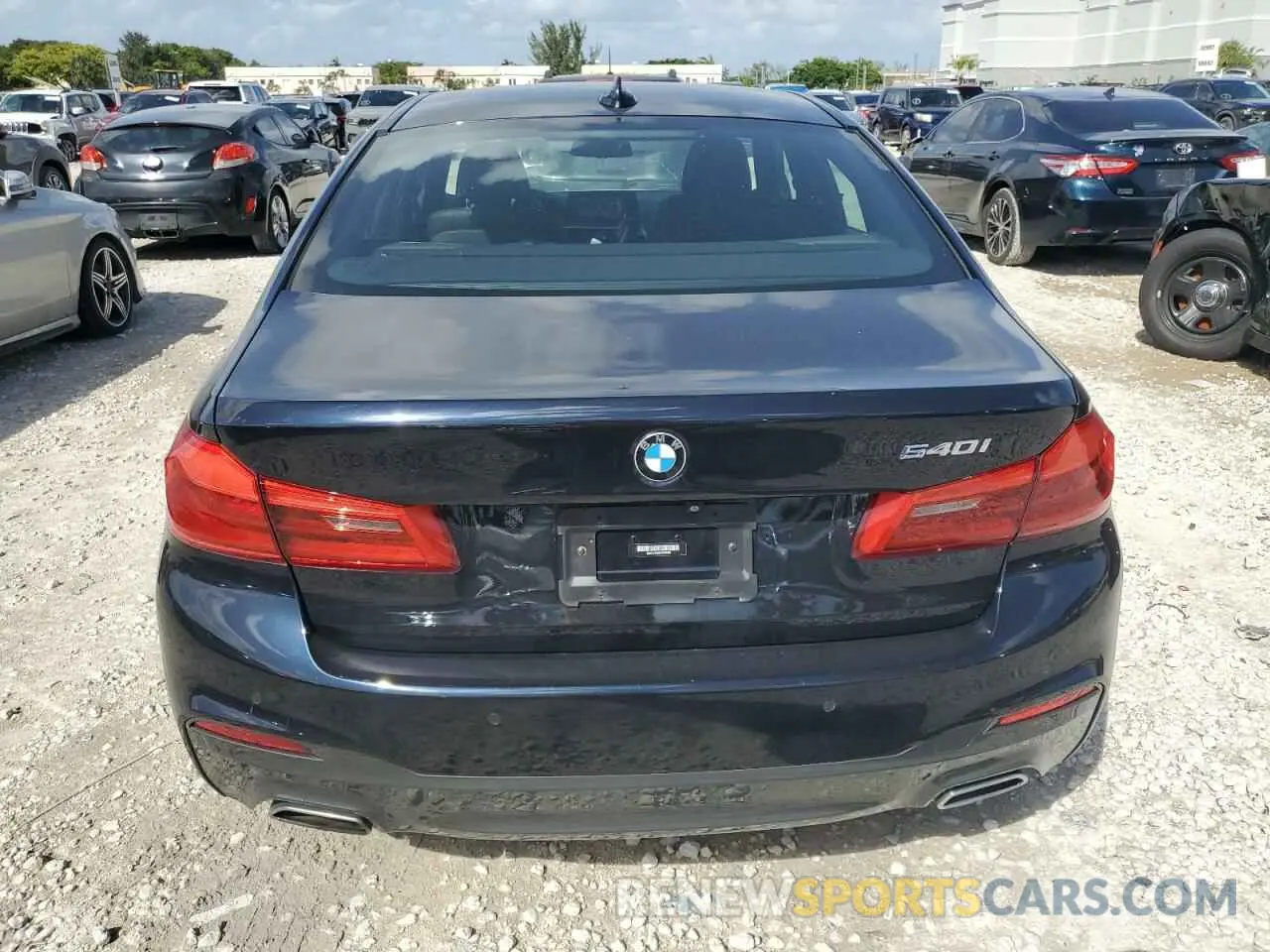6 fotografías del automóvil dañado WBAJS1C02LCD25302 BMW 5 SERIES 2020