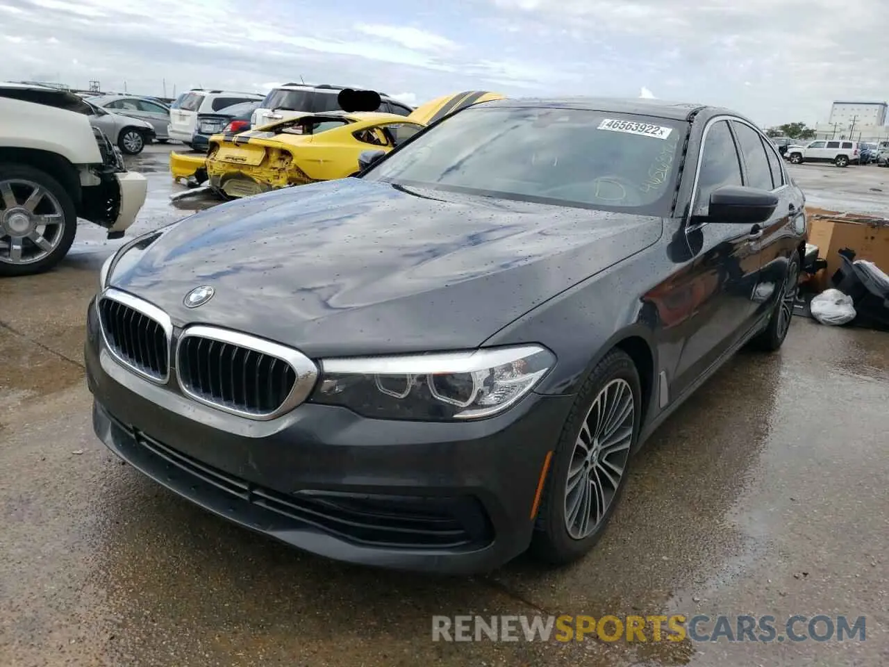 2 fotografías del automóvil dañado WBAJS1C04LWW71511 BMW 5 SERIES 2020