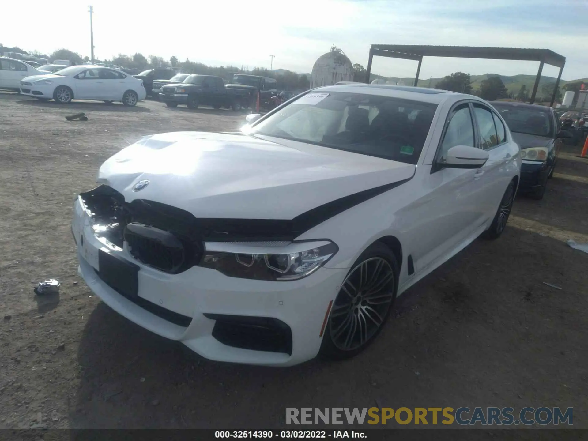 2 fotografías del automóvil dañado WBAJS1C05LCE42503 BMW 5 SERIES 2020