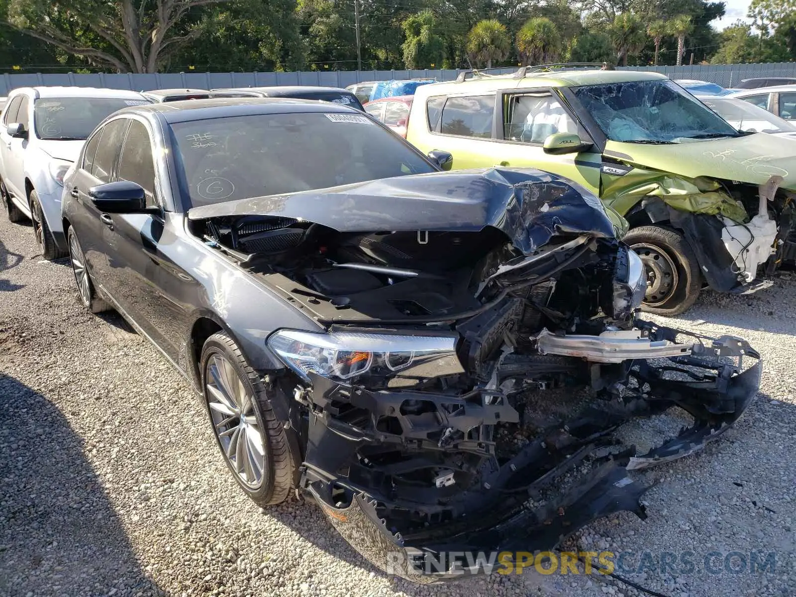 1 fotografías del automóvil dañado WBAJS1C07LCD17986 BMW 5 SERIES 2020