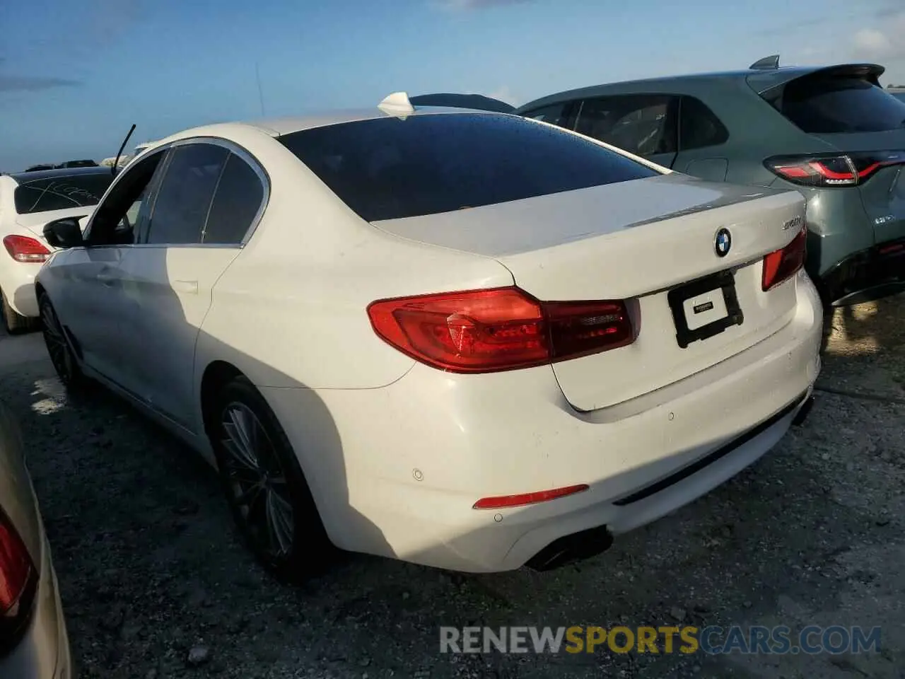 2 fotografías del automóvil dañado WBAJS1C09LCD37446 BMW 5 SERIES 2020