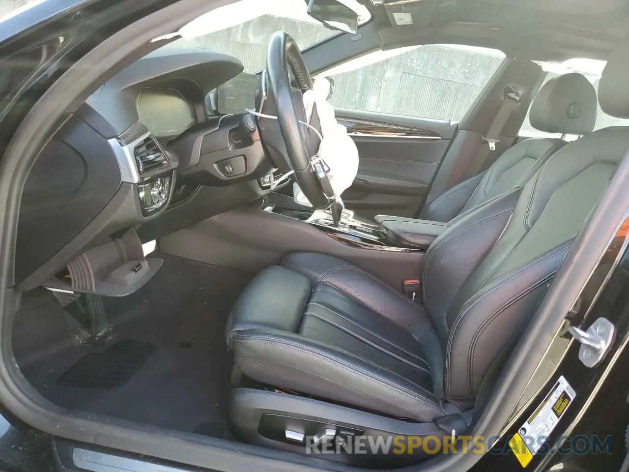 7 fotografías del automóvil dañado WBAJS1C0XLCE32291 BMW 5 SERIES 2020