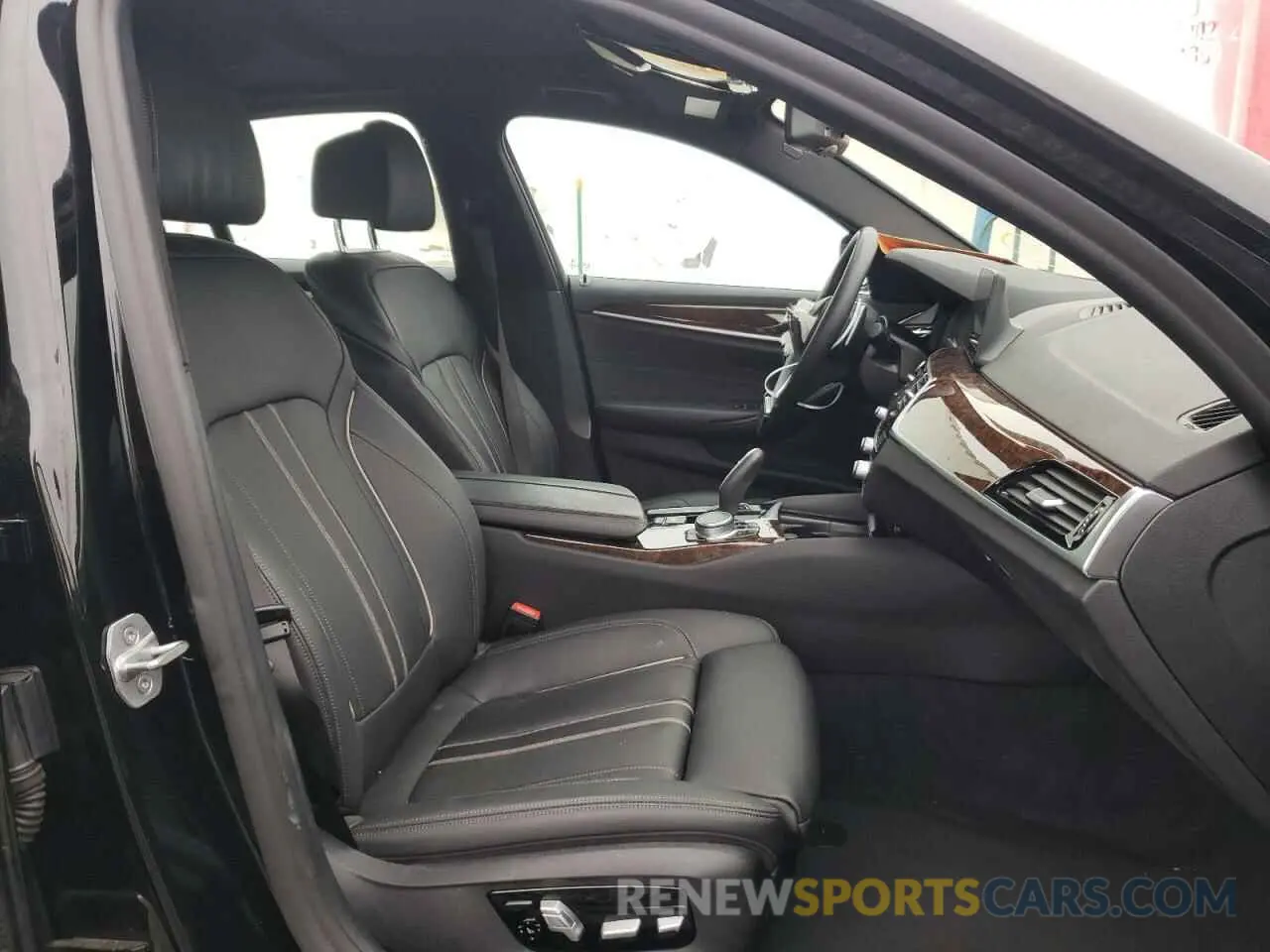 5 fotografías del automóvil dañado WBAJS3C06LCD62543 BMW 5 SERIES 2020