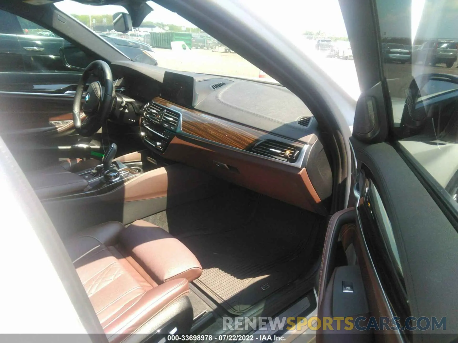 5 fotografías del automóvil dañado WBAJS3C08LWW62130 BMW 5 SERIES 2020