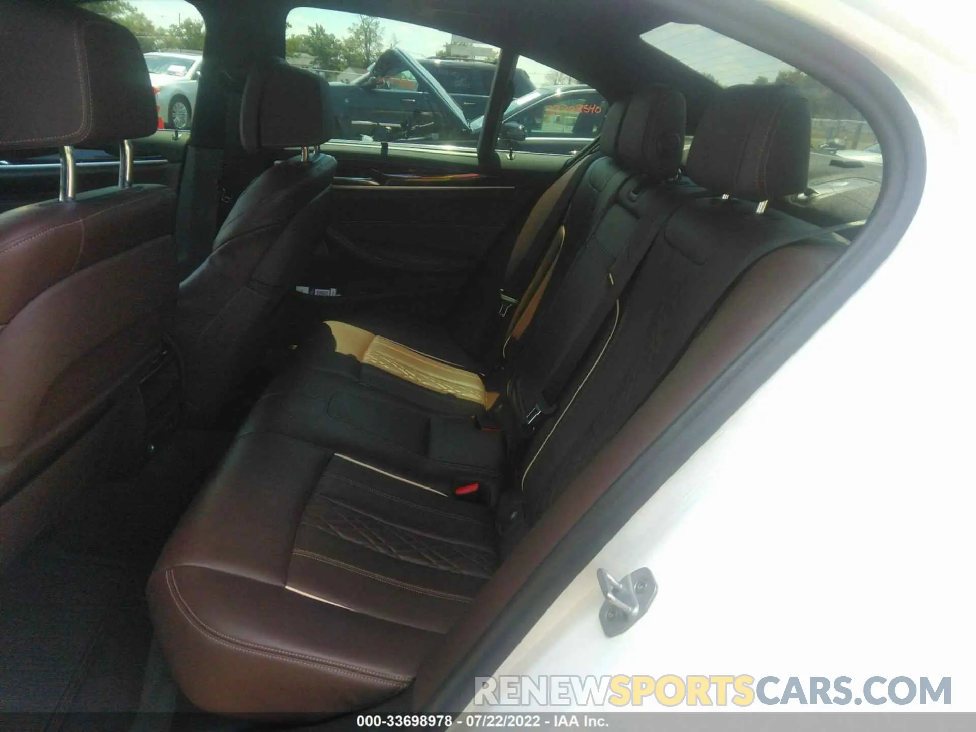 8 fotografías del automóvil dañado WBAJS3C08LWW62130 BMW 5 SERIES 2020