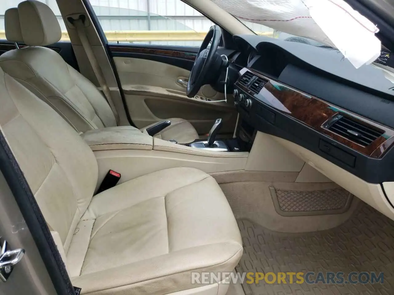 5 fotografías del automóvil dañado WBANU535X9C121366 BMW 5 SERIES 2020