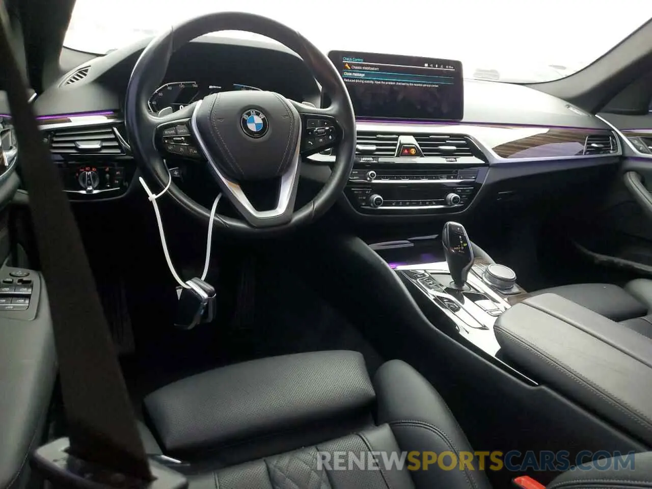 8 fotografías del automóvil dañado WBA13AG03MCG04735 BMW 5 SERIES 2021