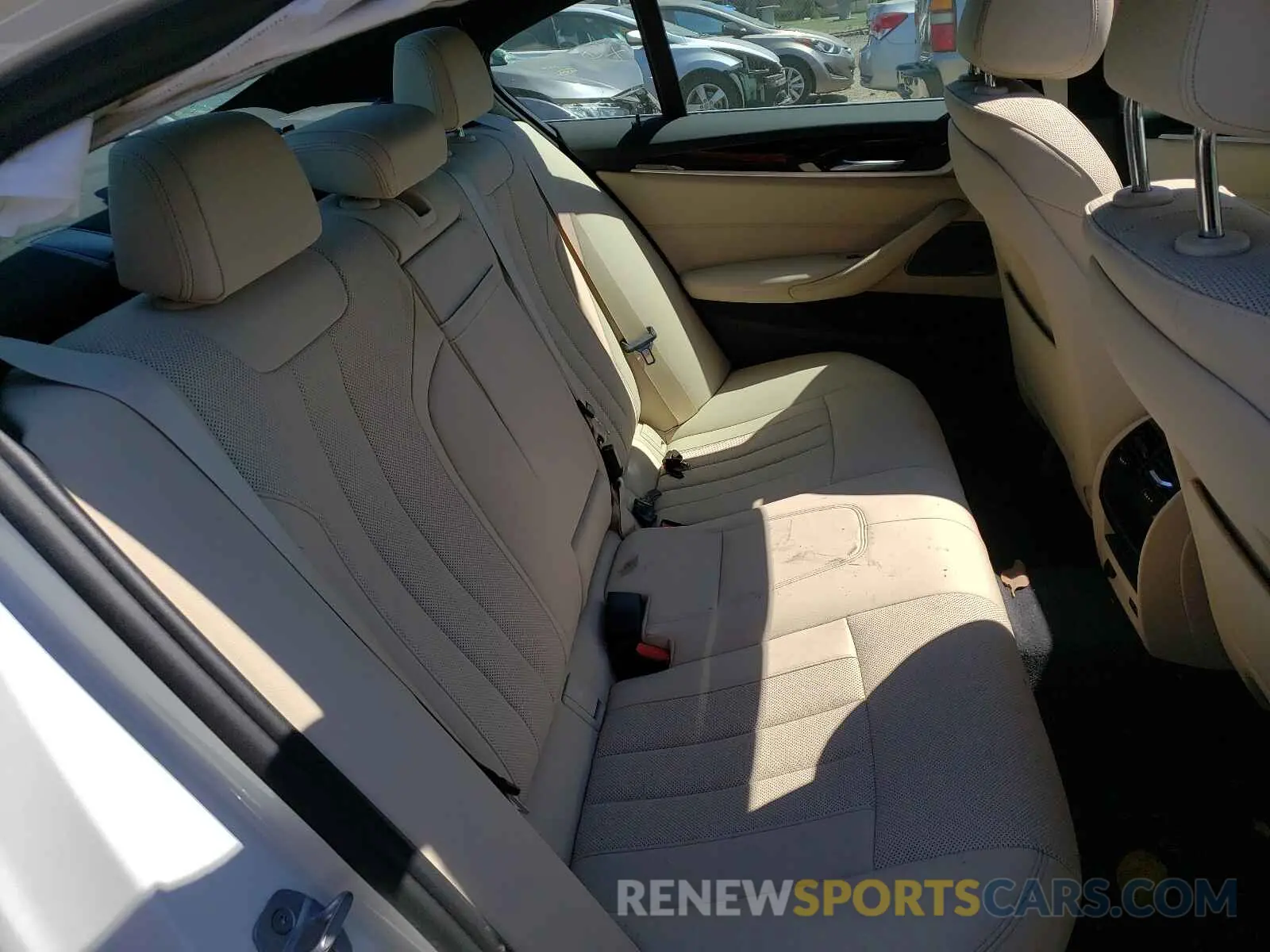 6 fotografías del automóvil dañado WBA13AG05MCF38334 BMW 5 SERIES 2021