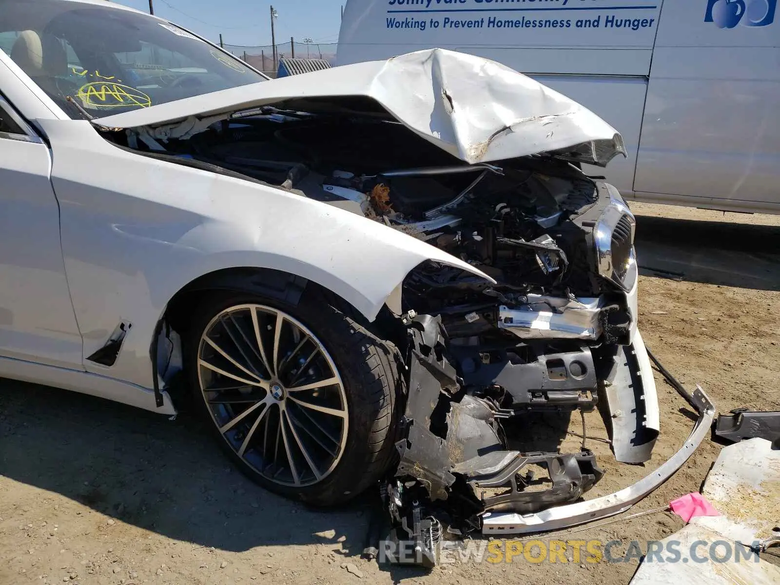 9 fotografías del automóvil dañado WBA13AG05MCF38334 BMW 5 SERIES 2021