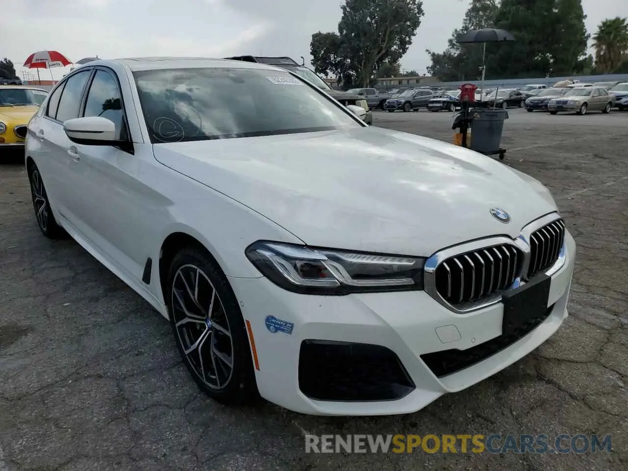1 fotografías del automóvil dañado WBA13AG06MCG65545 BMW 5 SERIES 2021