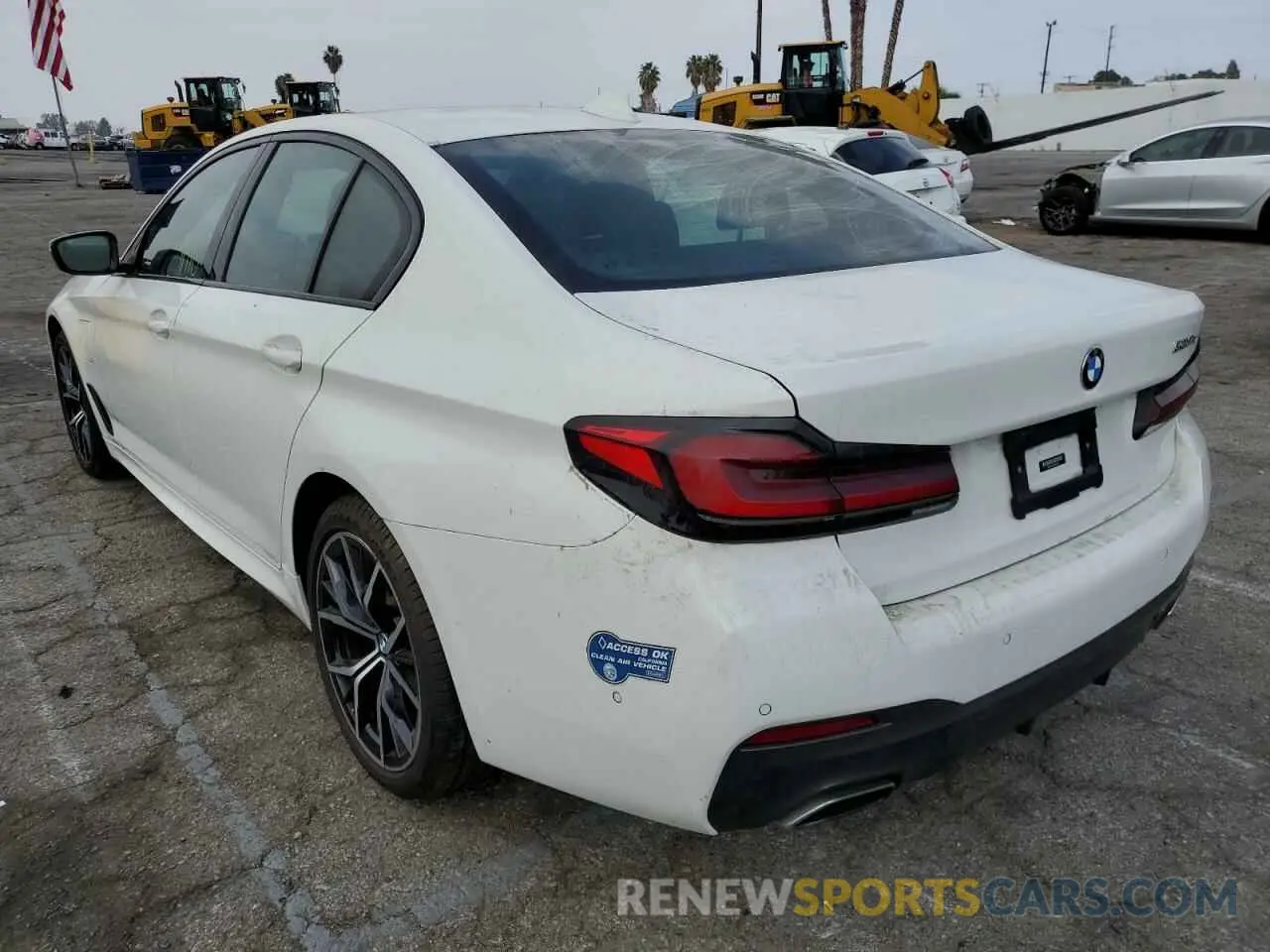 3 fotografías del automóvil dañado WBA13AG06MCG65545 BMW 5 SERIES 2021