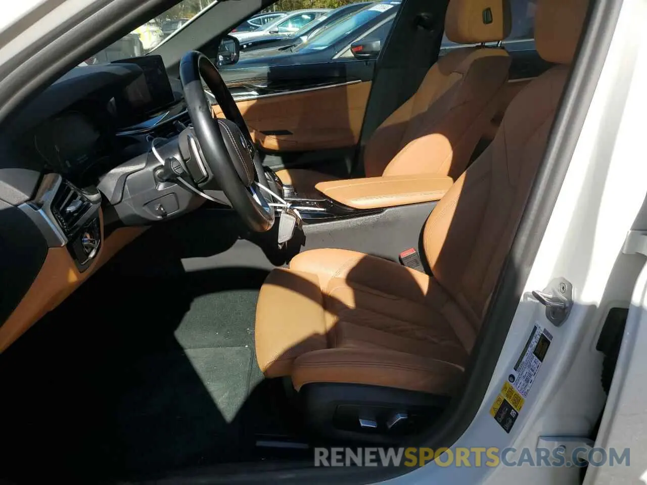 7 fotografías del automóvil dañado WBA13AG07MCG86131 BMW 5 SERIES 2021