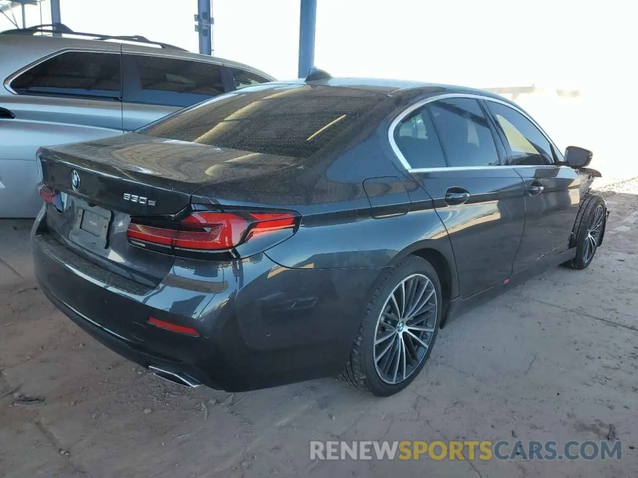 3 fotografías del automóvil dañado WBA13AG08MCG88745 BMW 5 SERIES 2021