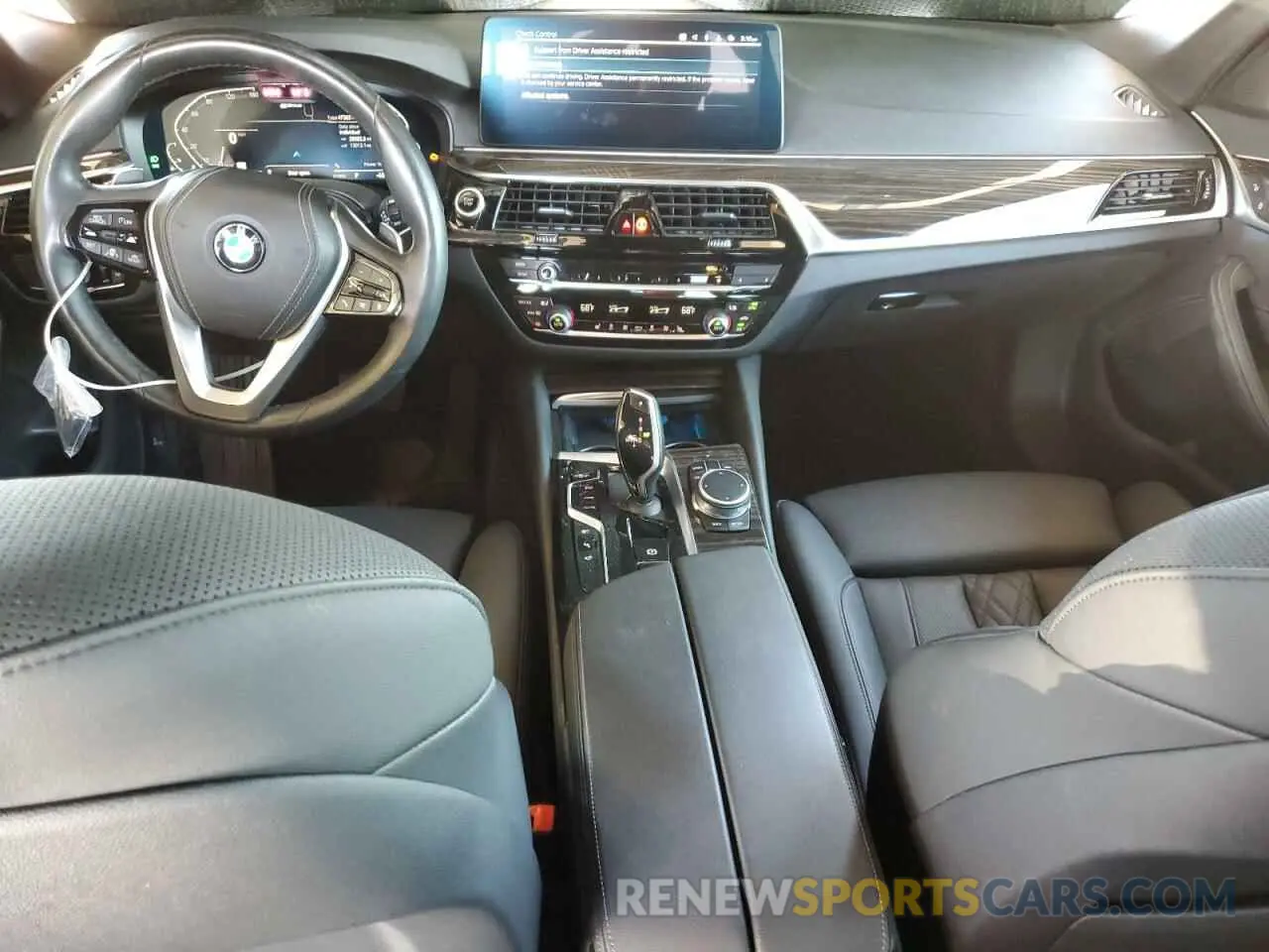 8 fotografías del automóvil dañado WBA13AG08MCG88745 BMW 5 SERIES 2021