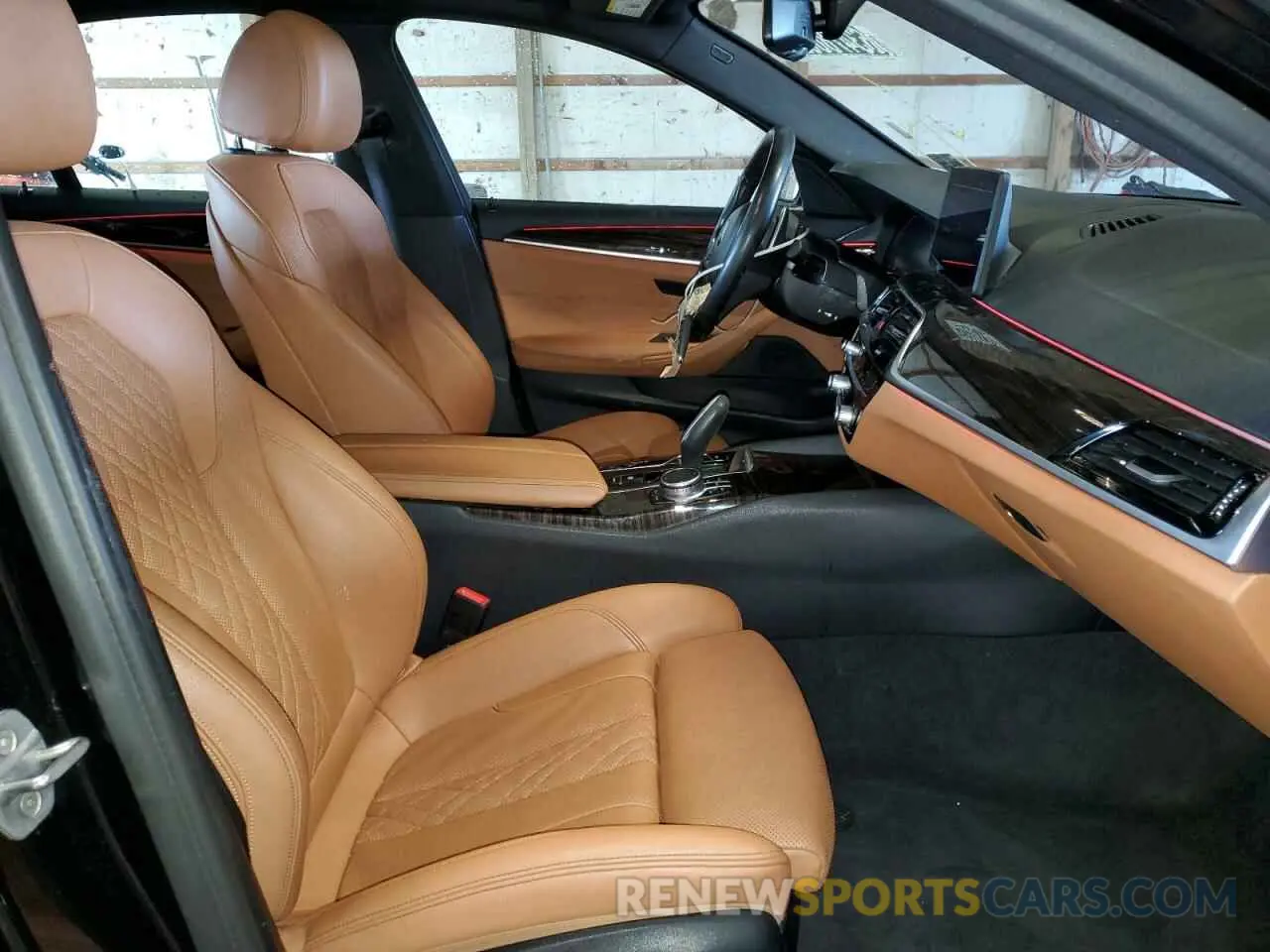 5 fotografías del automóvil dañado WBA13BJ00MCF65150 BMW 5 SERIES 2021